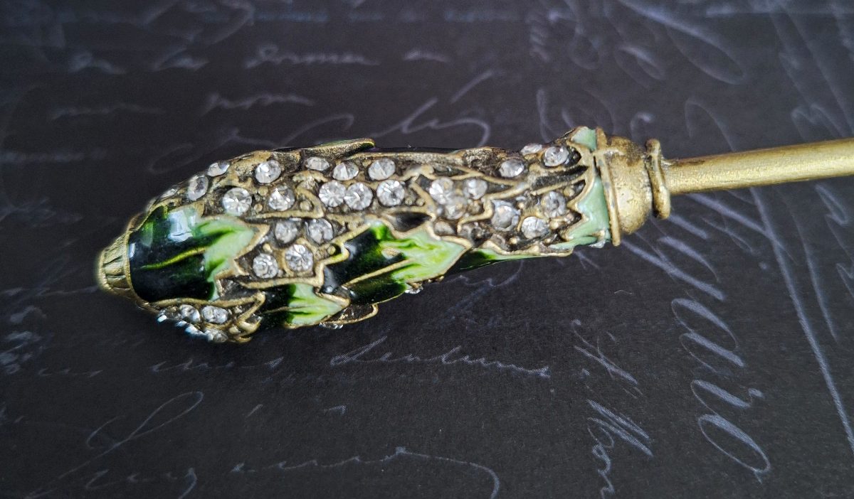 Candle Snuffer - Green Flower