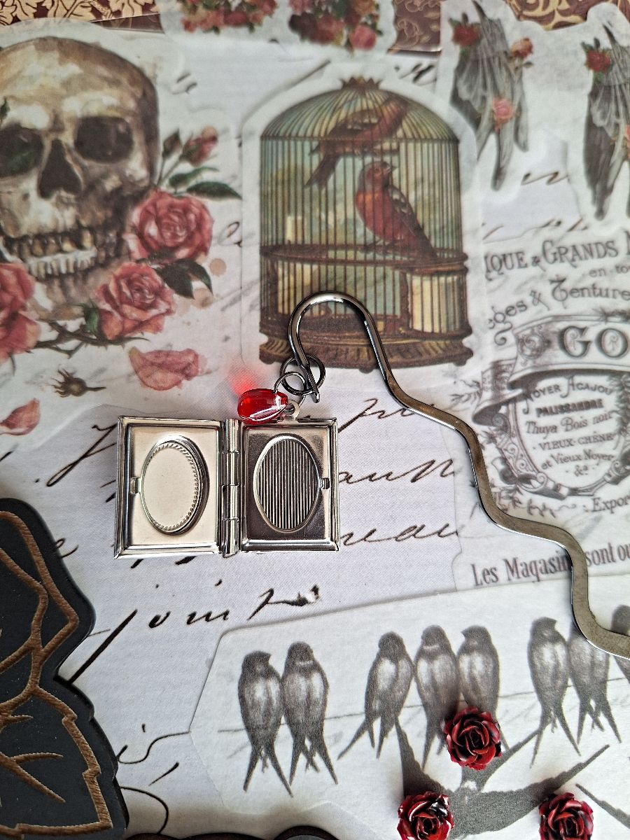Vintage Gothic Journal Scrapbooking Set