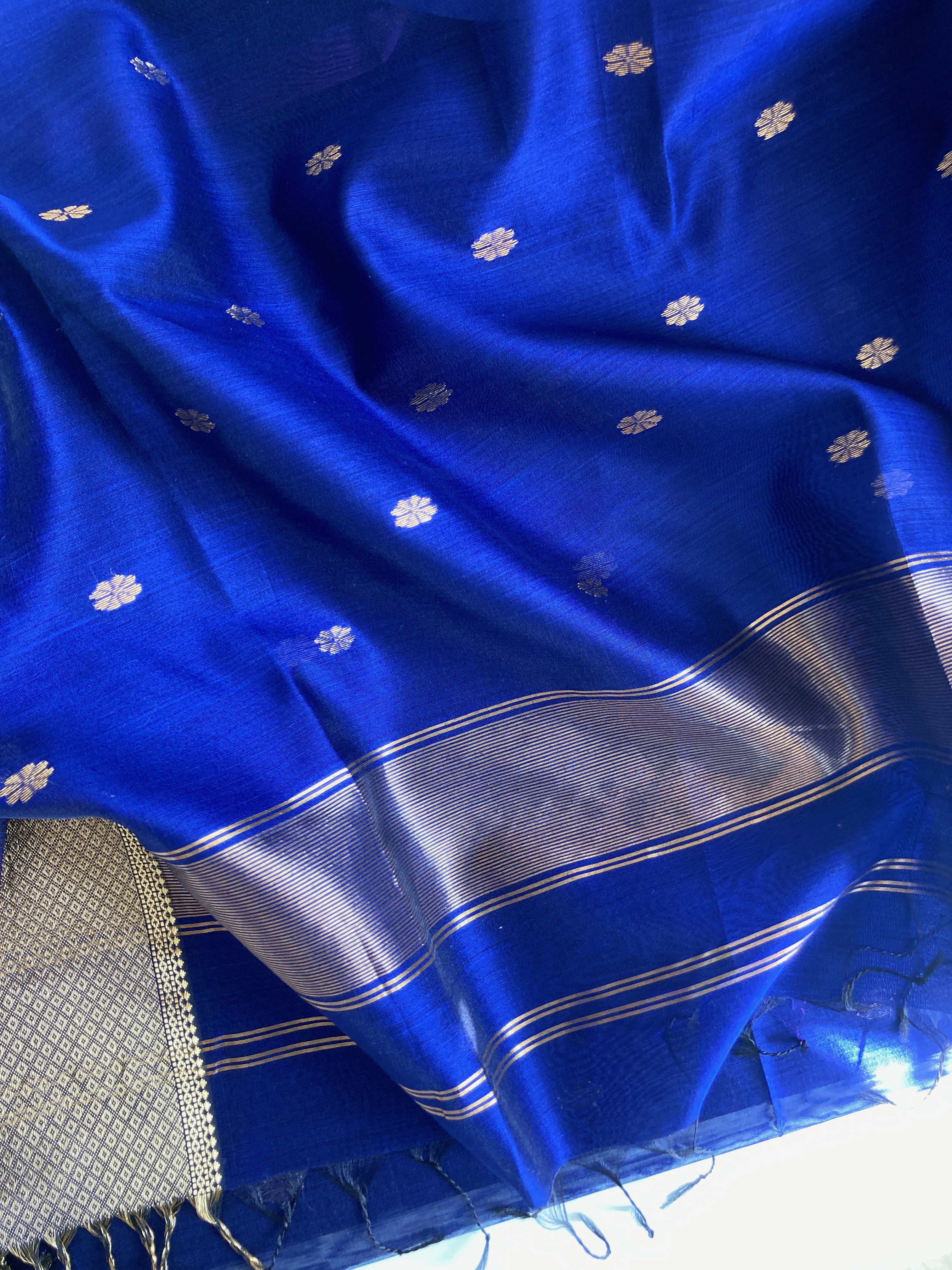 Royal Blue Maheshwari Saree with Golden Zari Border