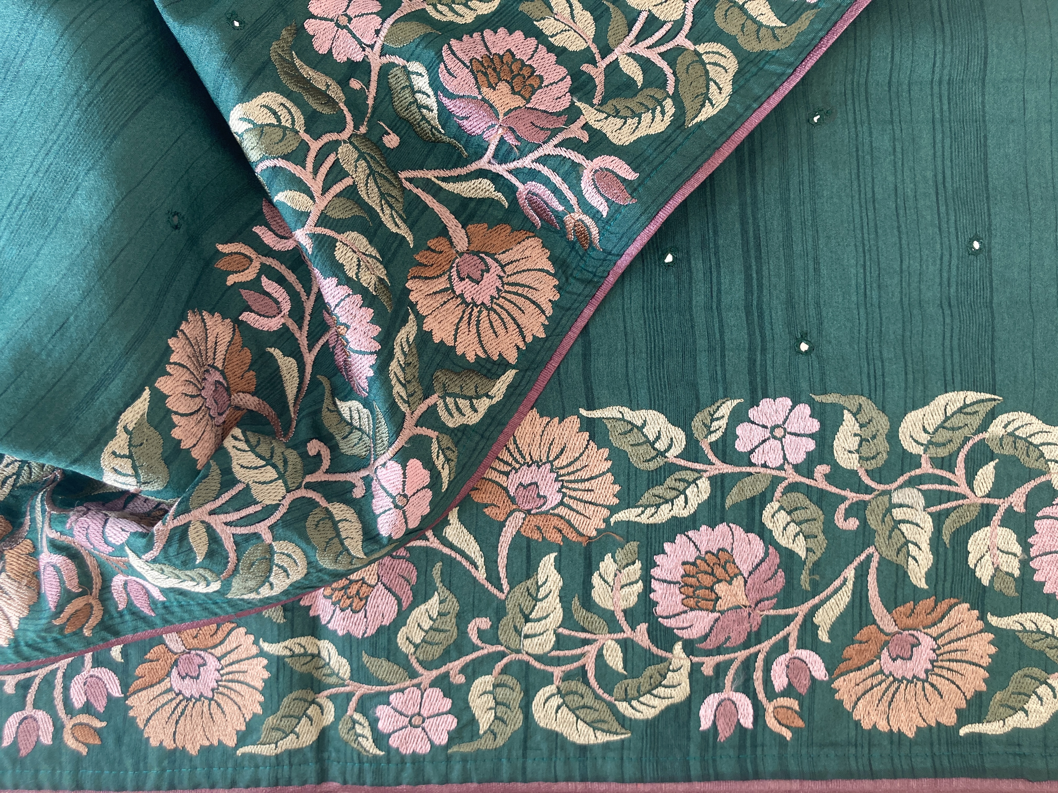 Rama Green Semi Tussar Floral Embroidery Saree