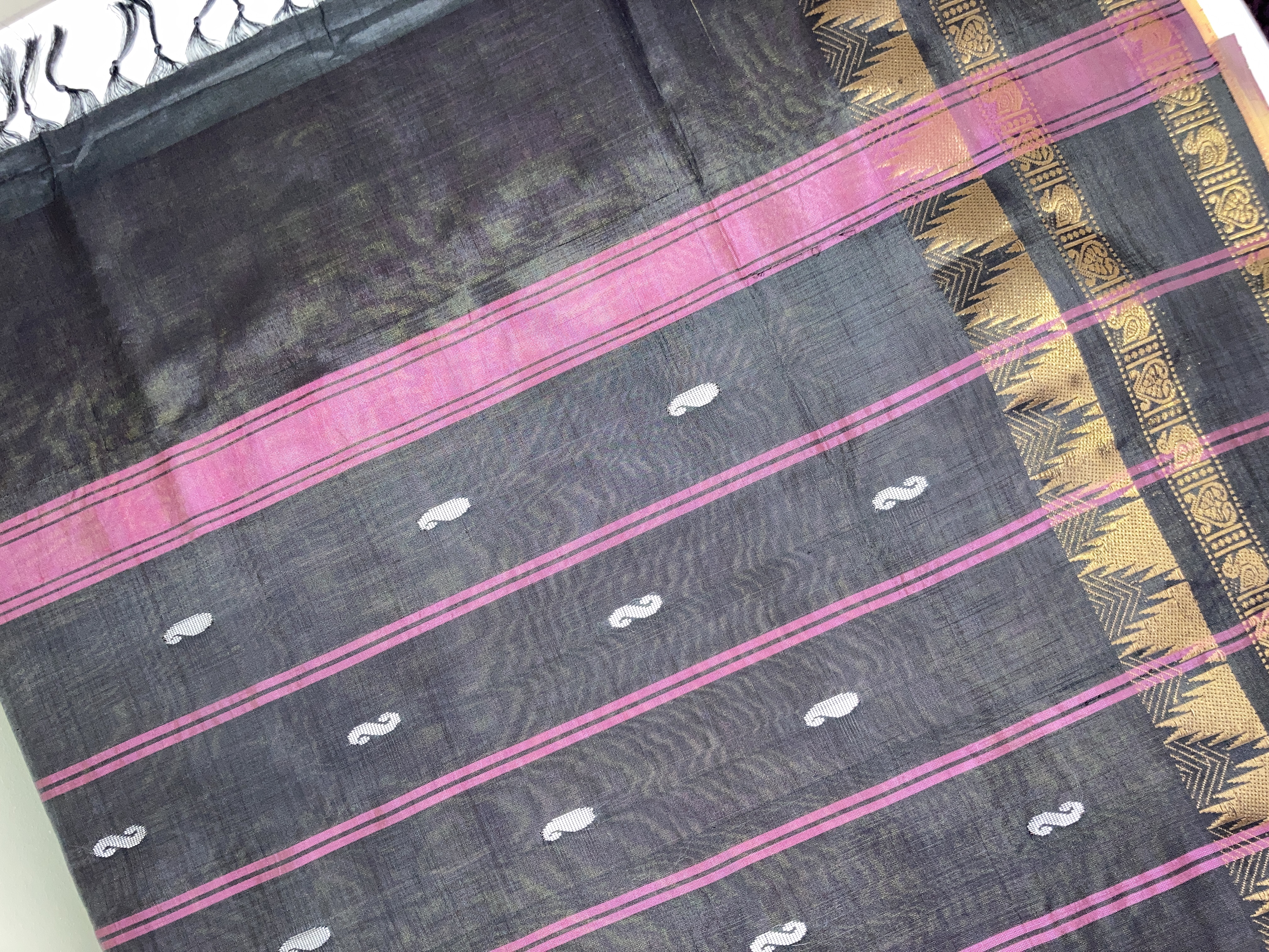 Peach & Black Vaazhainaar/ Valainar Pattu Saree