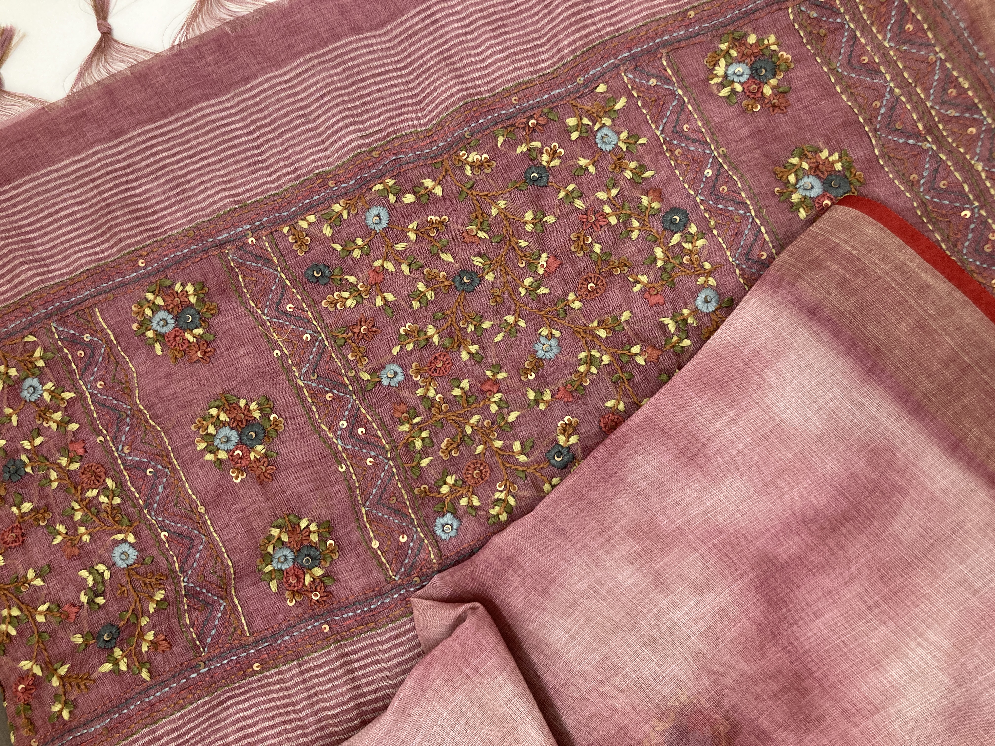 Tie-Dye Pink Tissue Linen Hand Embroidered Saree
