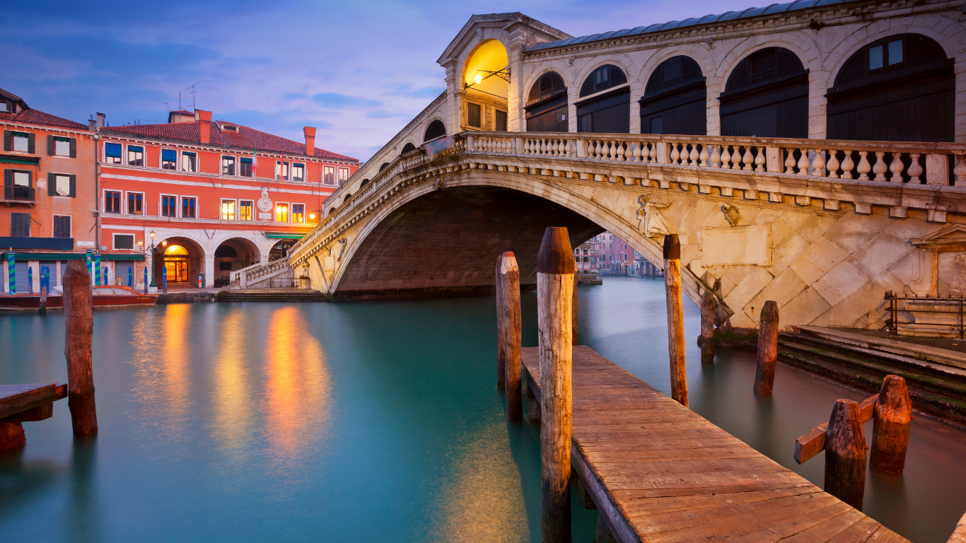 Carnaval Veneziano  	04 a  07 de Fevereiro 2027