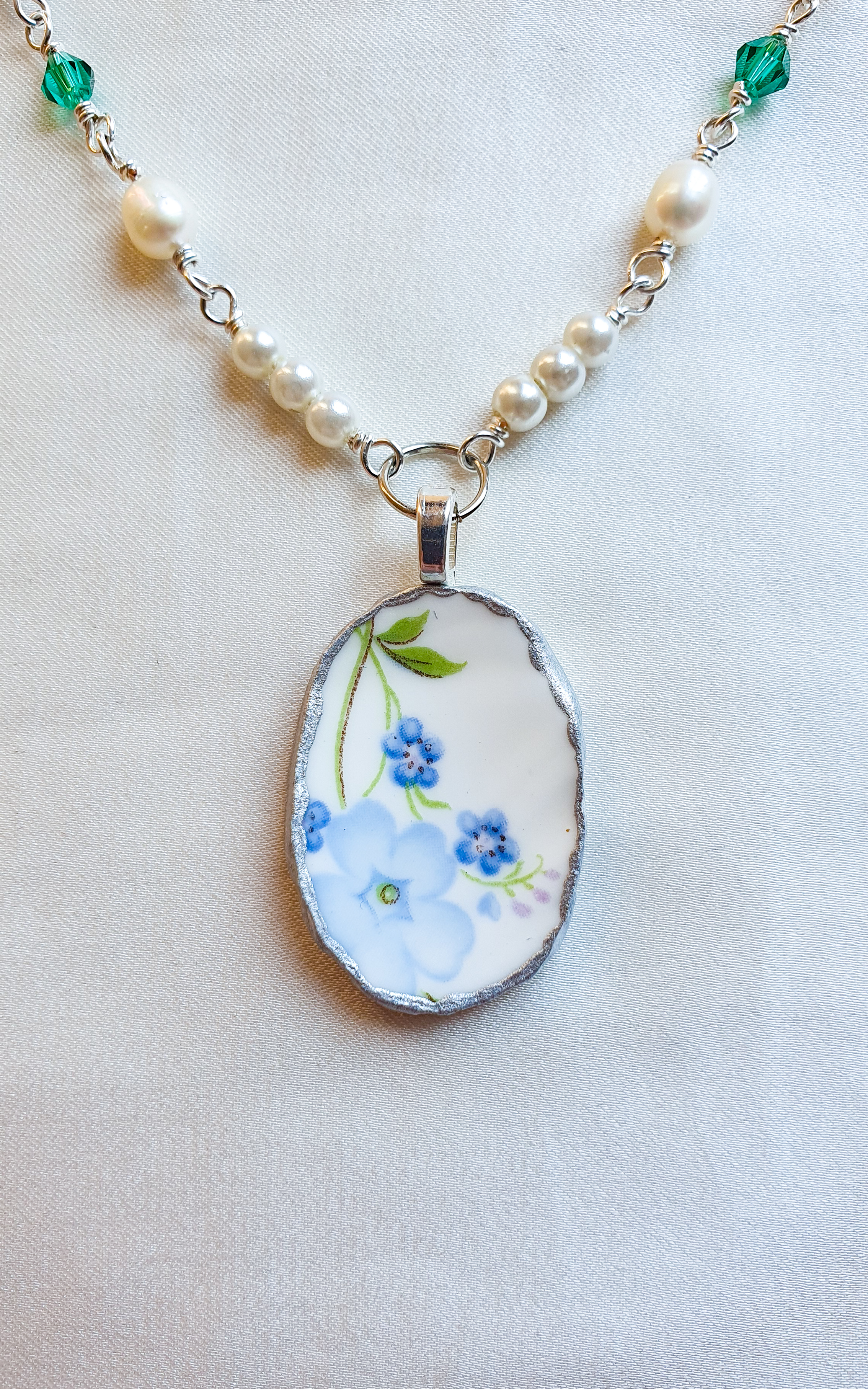 Forget-me-not silver vintage porcelain pearl necklace 