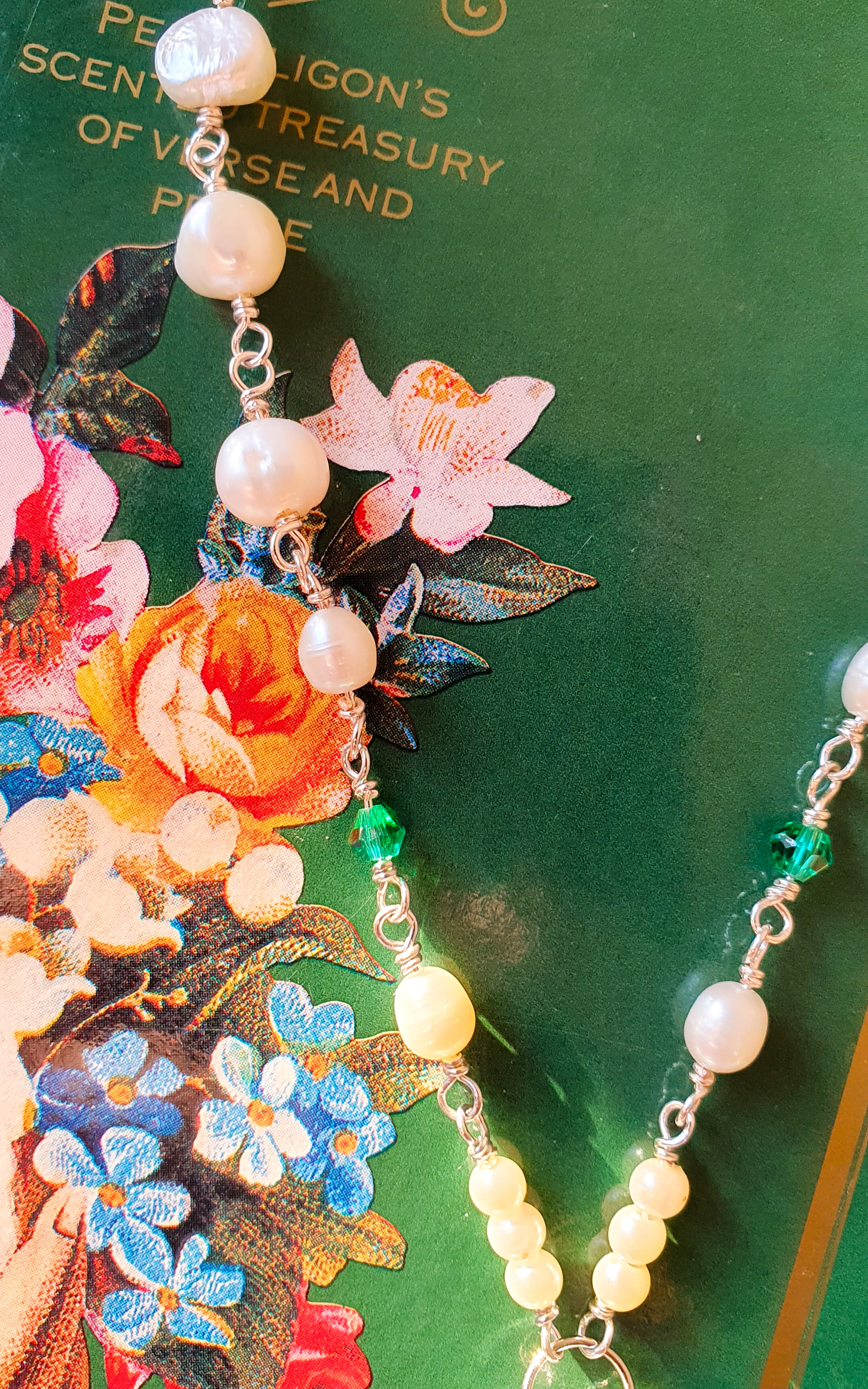 Forget-me-not silver vintage porcelain pearl necklace 