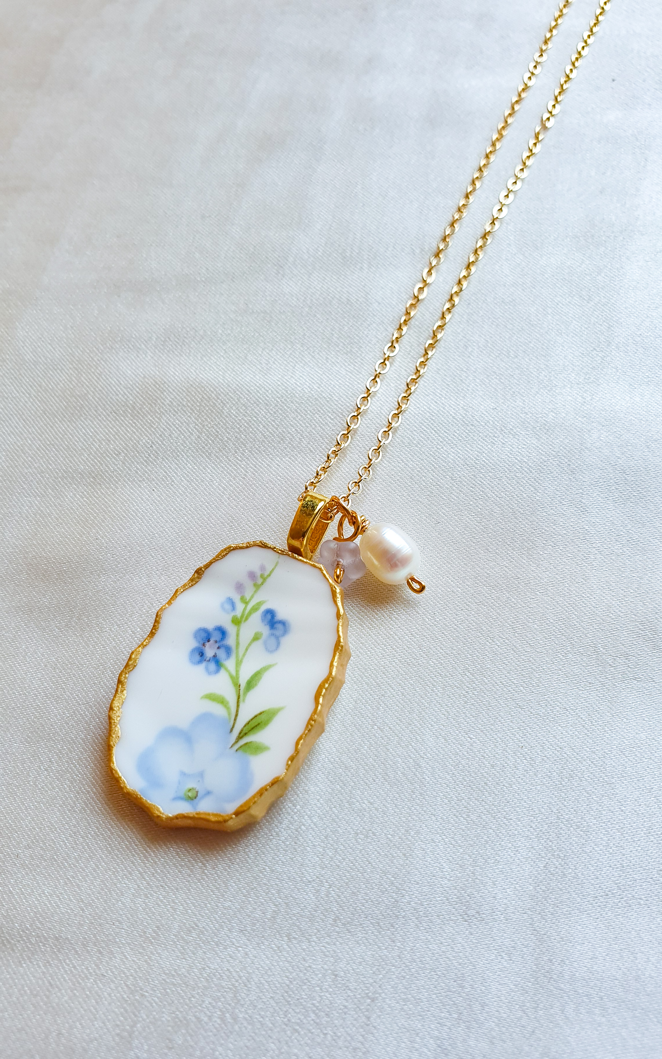 Weatherglass vintage porcelain gold necklace 
