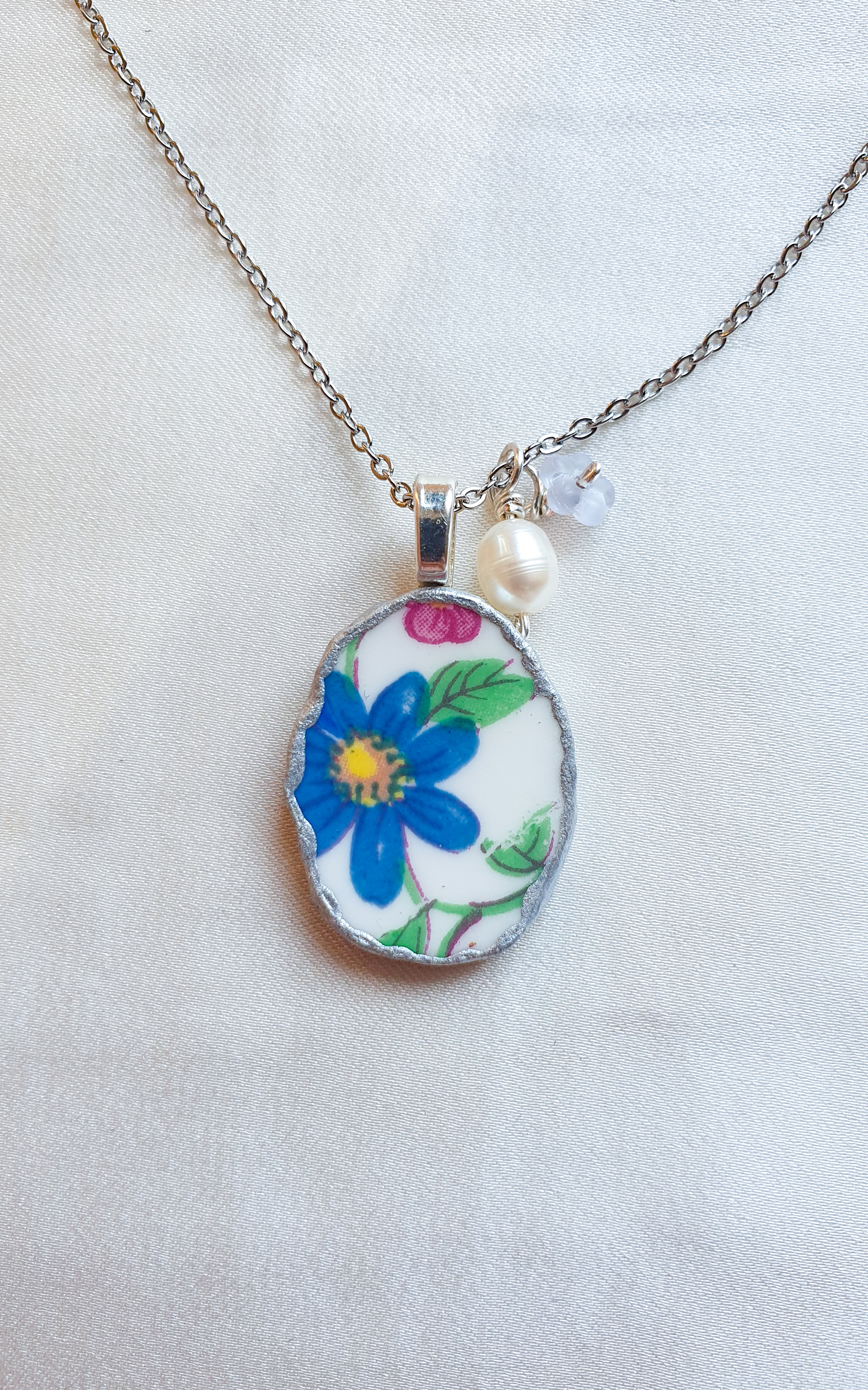 Blue flower vintage porcelain silver necklace 