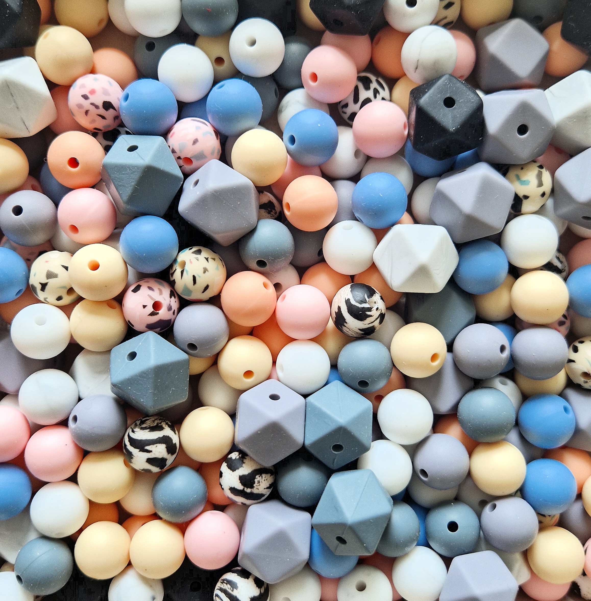 Mixed Color Silicone Beads Set