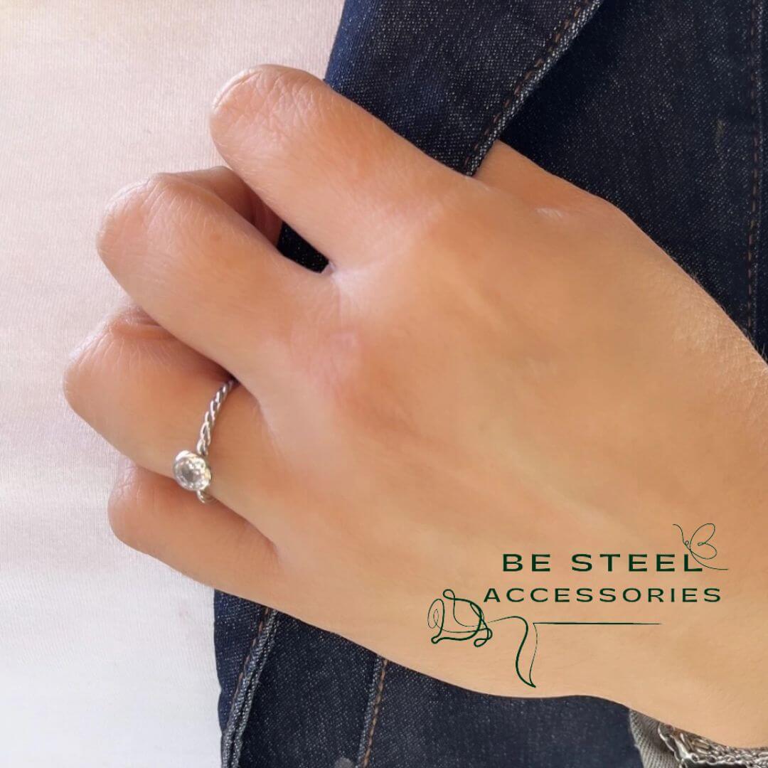 Anel Torcido com Zircônia