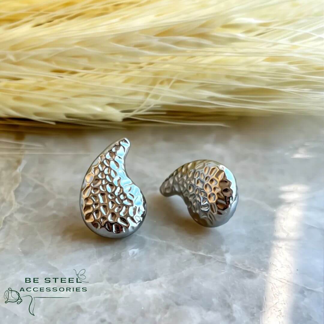 Brinco Virgula Martelado