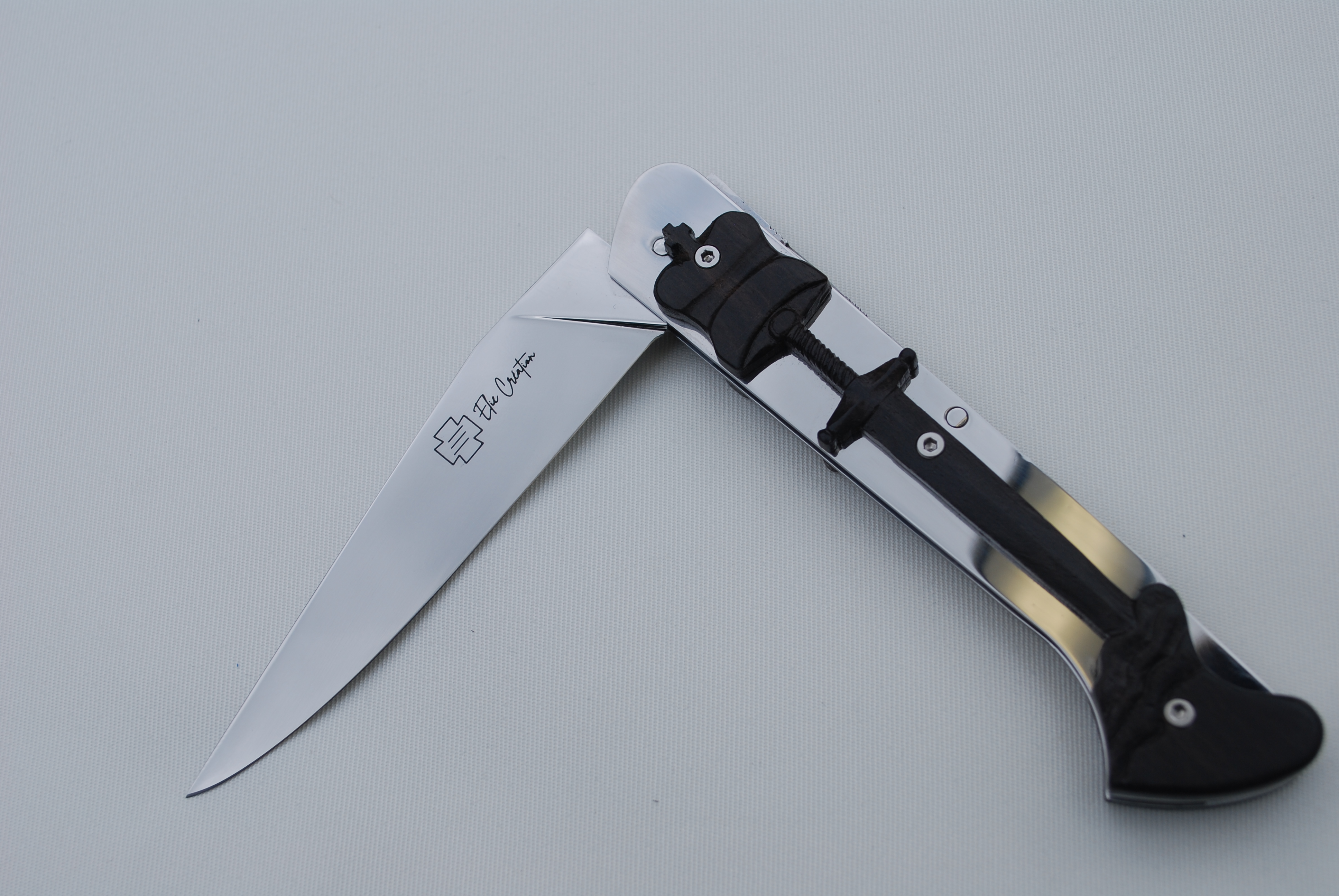 pompadour "coup d'épée dans l'eau"