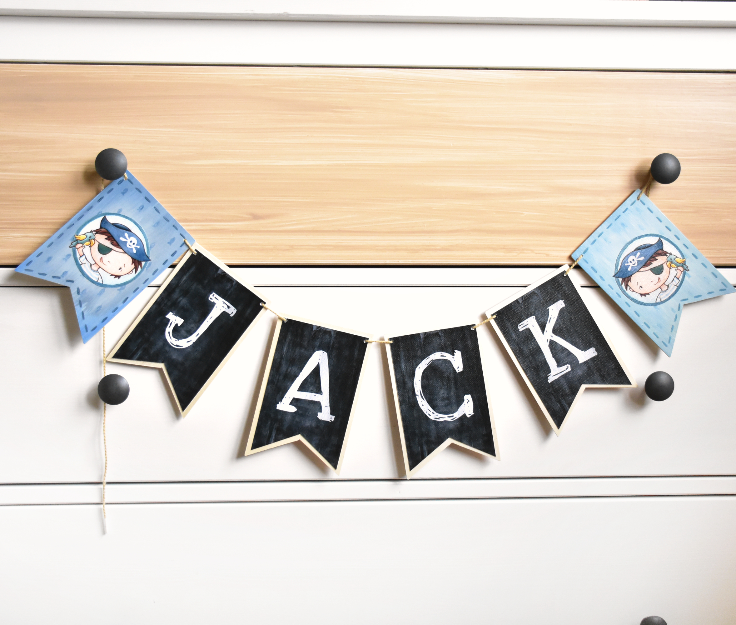 Neves girland - Kalóz