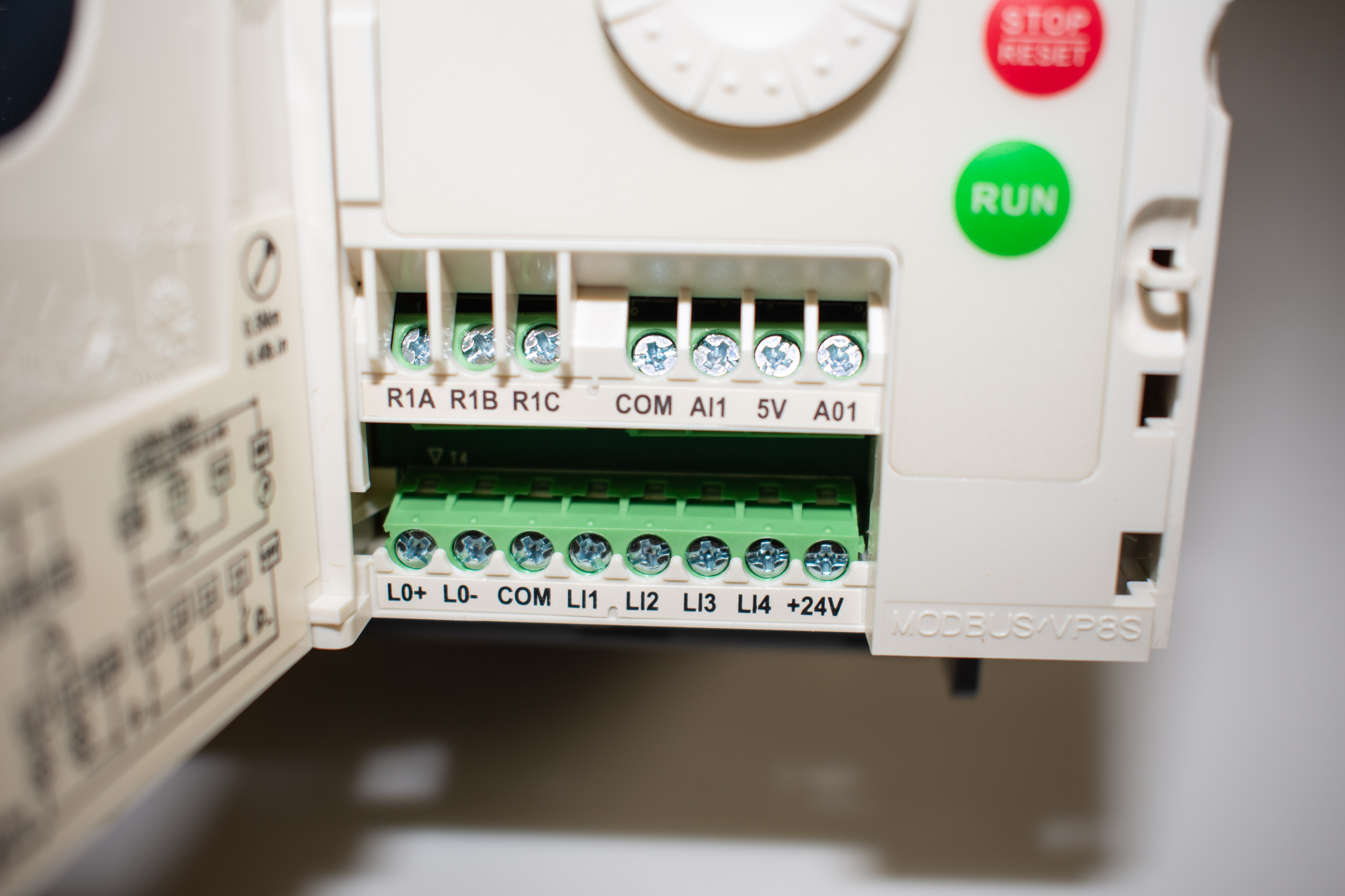 Schneider Altivar ATV12HU15M3 200-240V 3-phase 1.5KW speed drive 1-year warranty