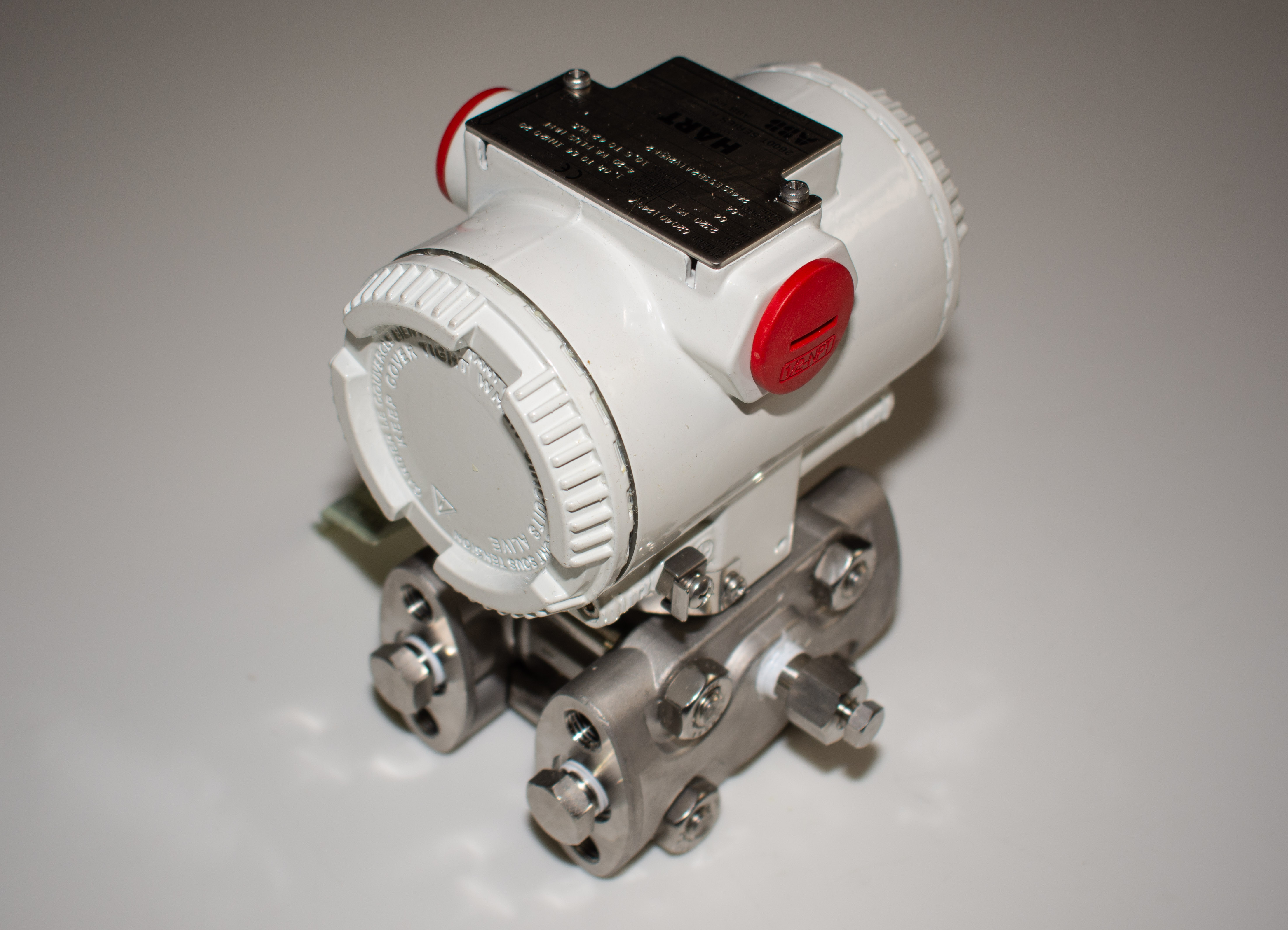 ABB 2600T 264DSESSB2A1V2B5N2 differential transmitter 64 inch H2O 1-year warranty