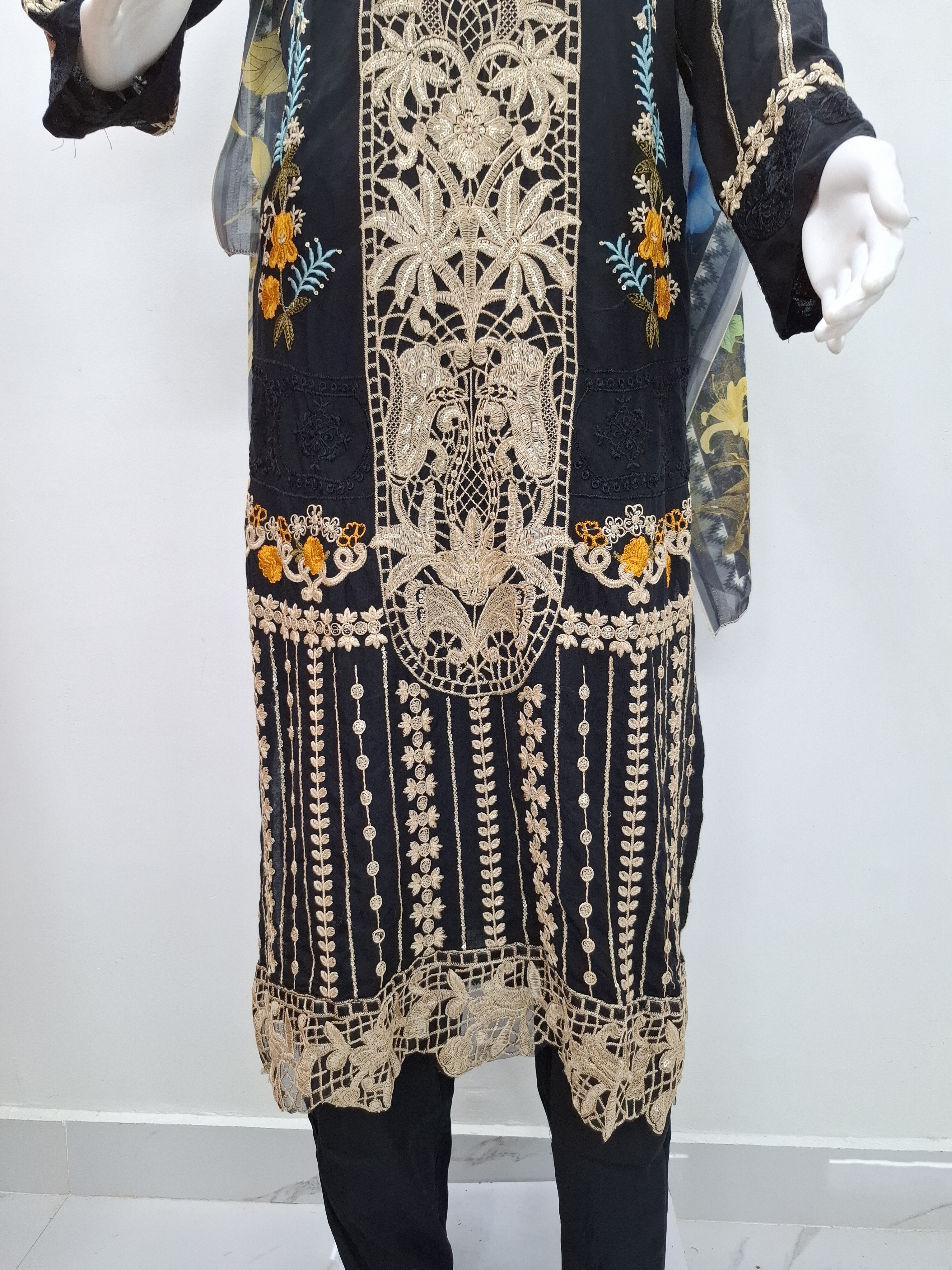 Luxury Pakistani Embroidered Suit 