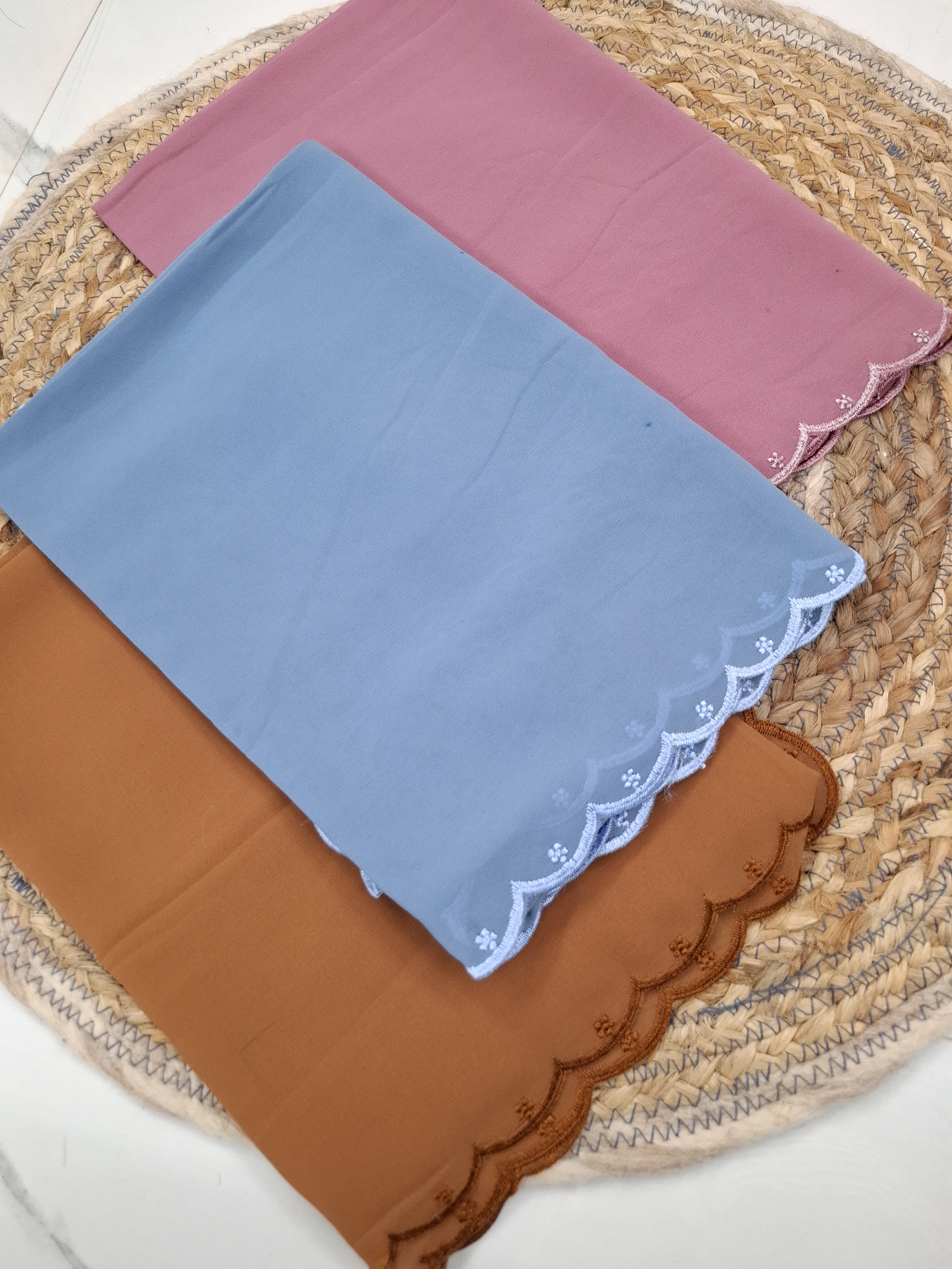 Embroidered Scallop Hijab