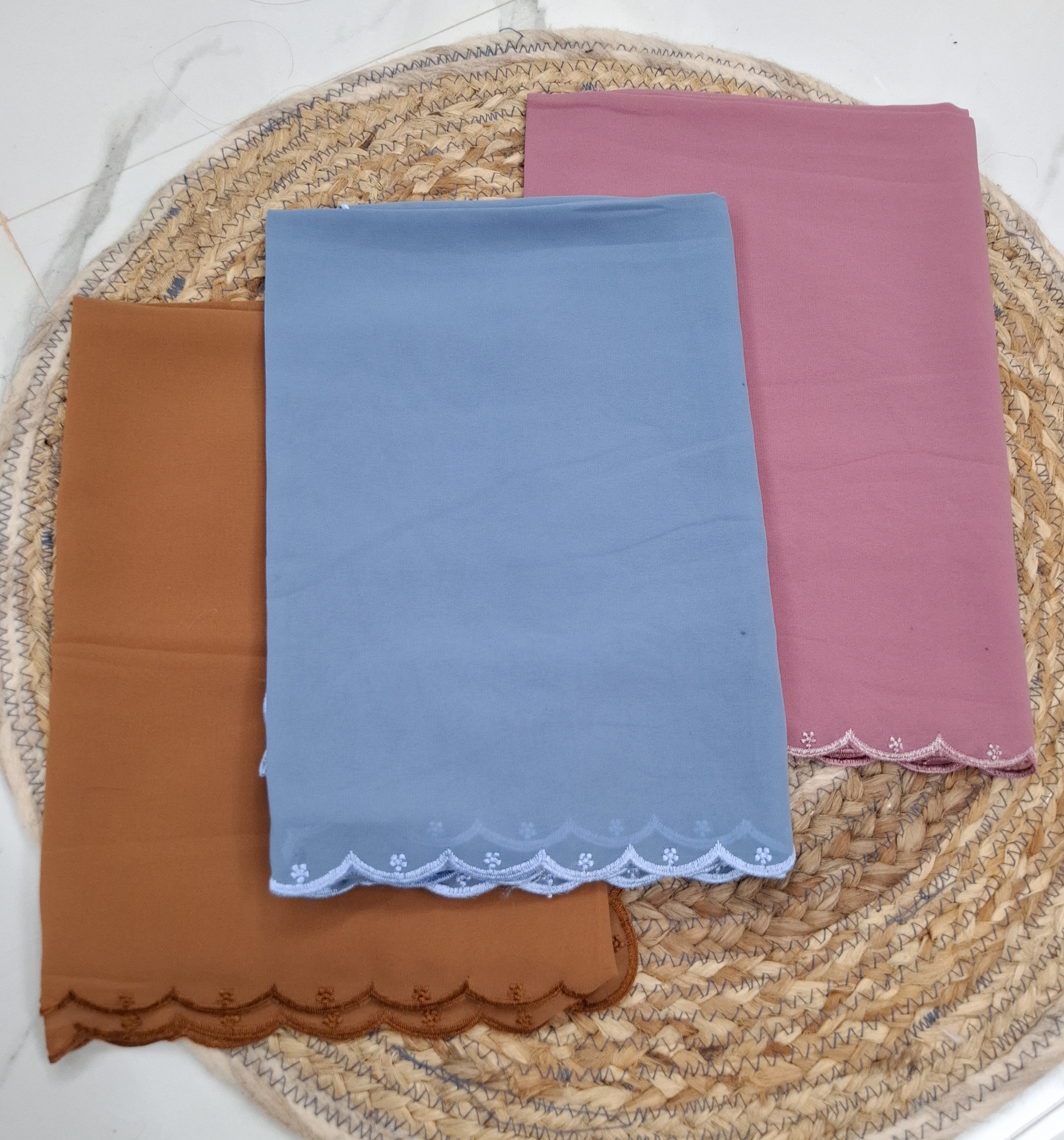 Embroidered Scallop Hijab