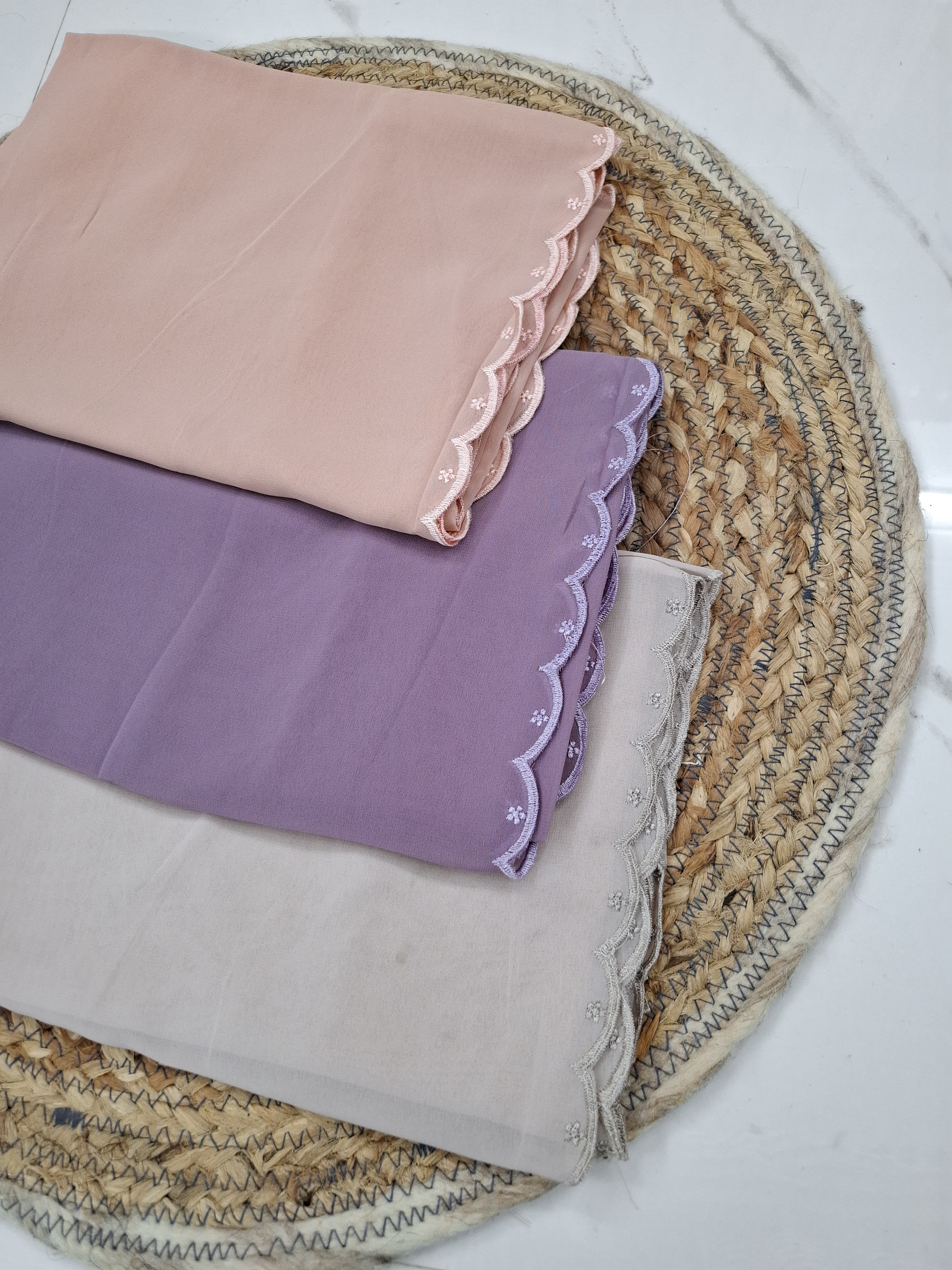 Embroidered Scallop Hijab