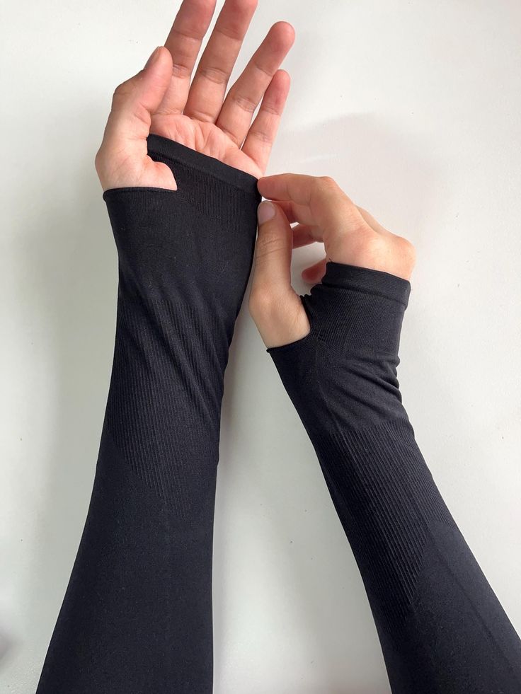 Black  thumb cut sleeves extender 