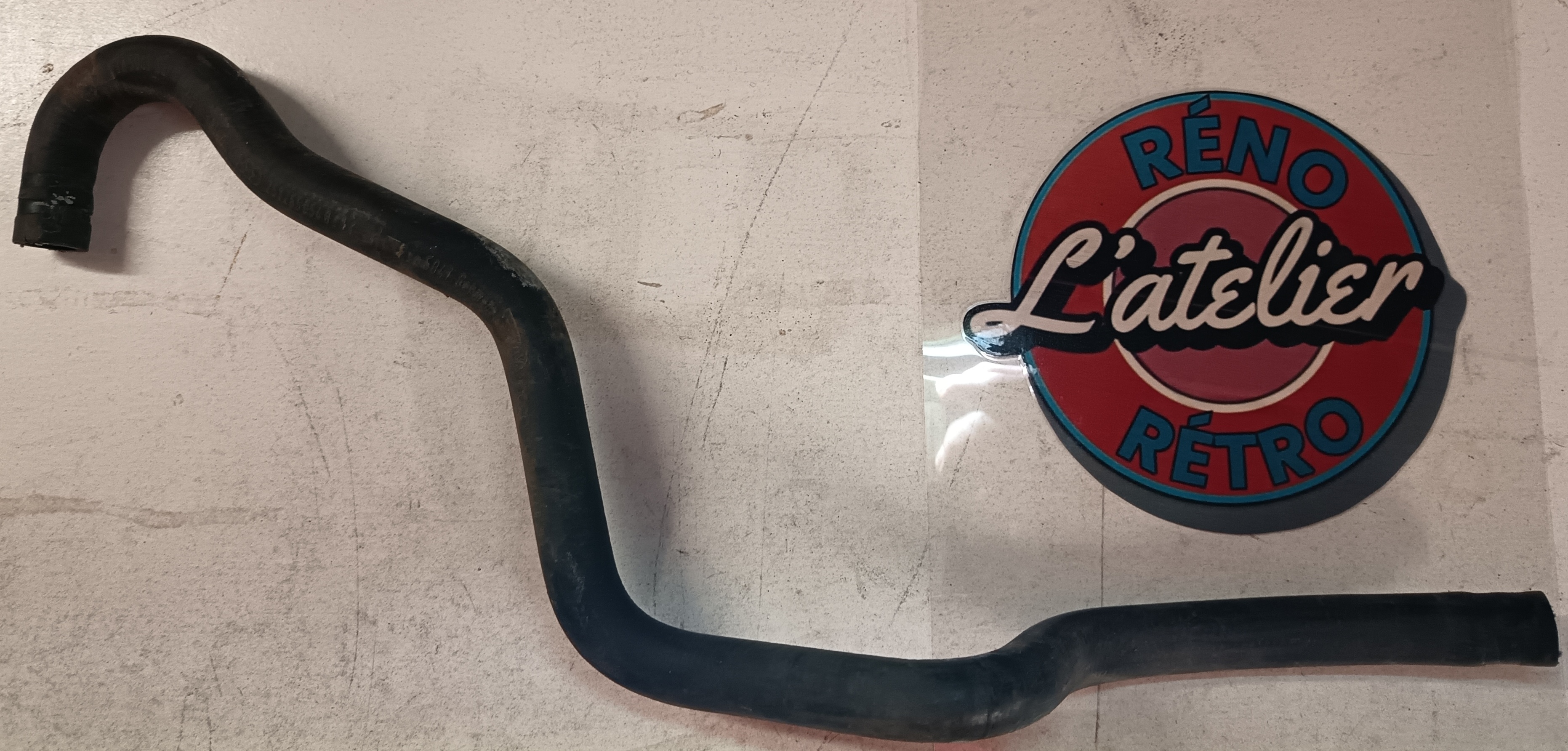 Durite de retour pour chauffage avant droite essence ou diesel 84 - 92 vw transporter t3 Réf 251265054B