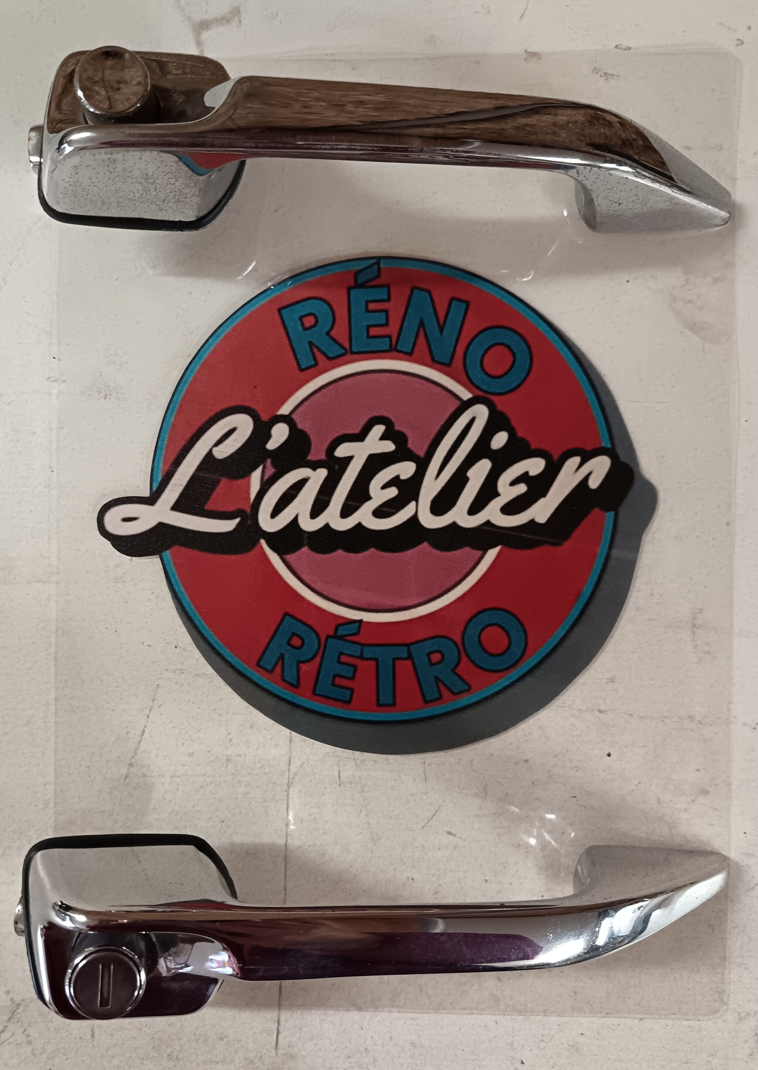 Poigné MERCEDES BENZ CLASSE S w108