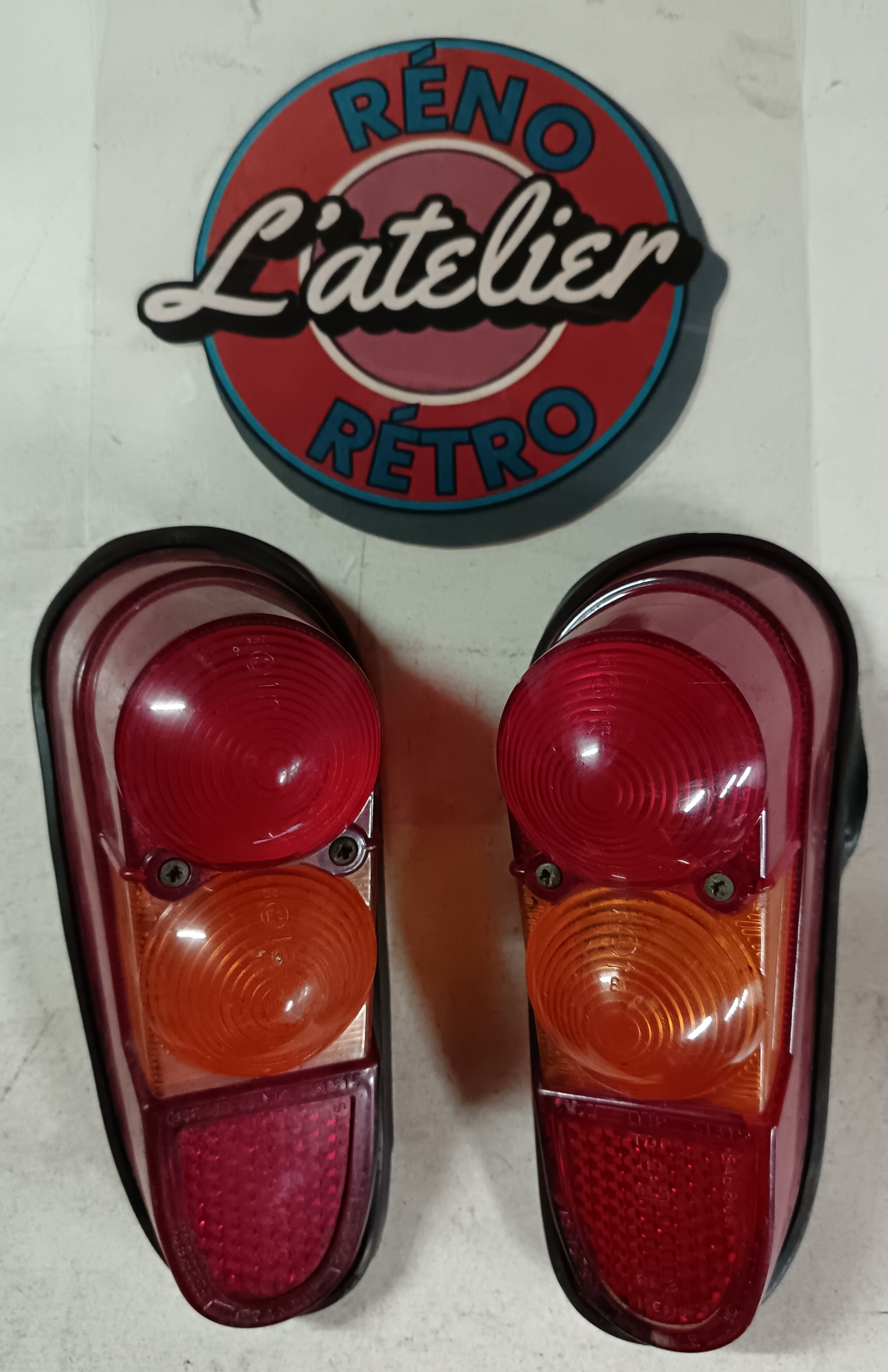 Paire de cabochon de feux arrière Renault 4L