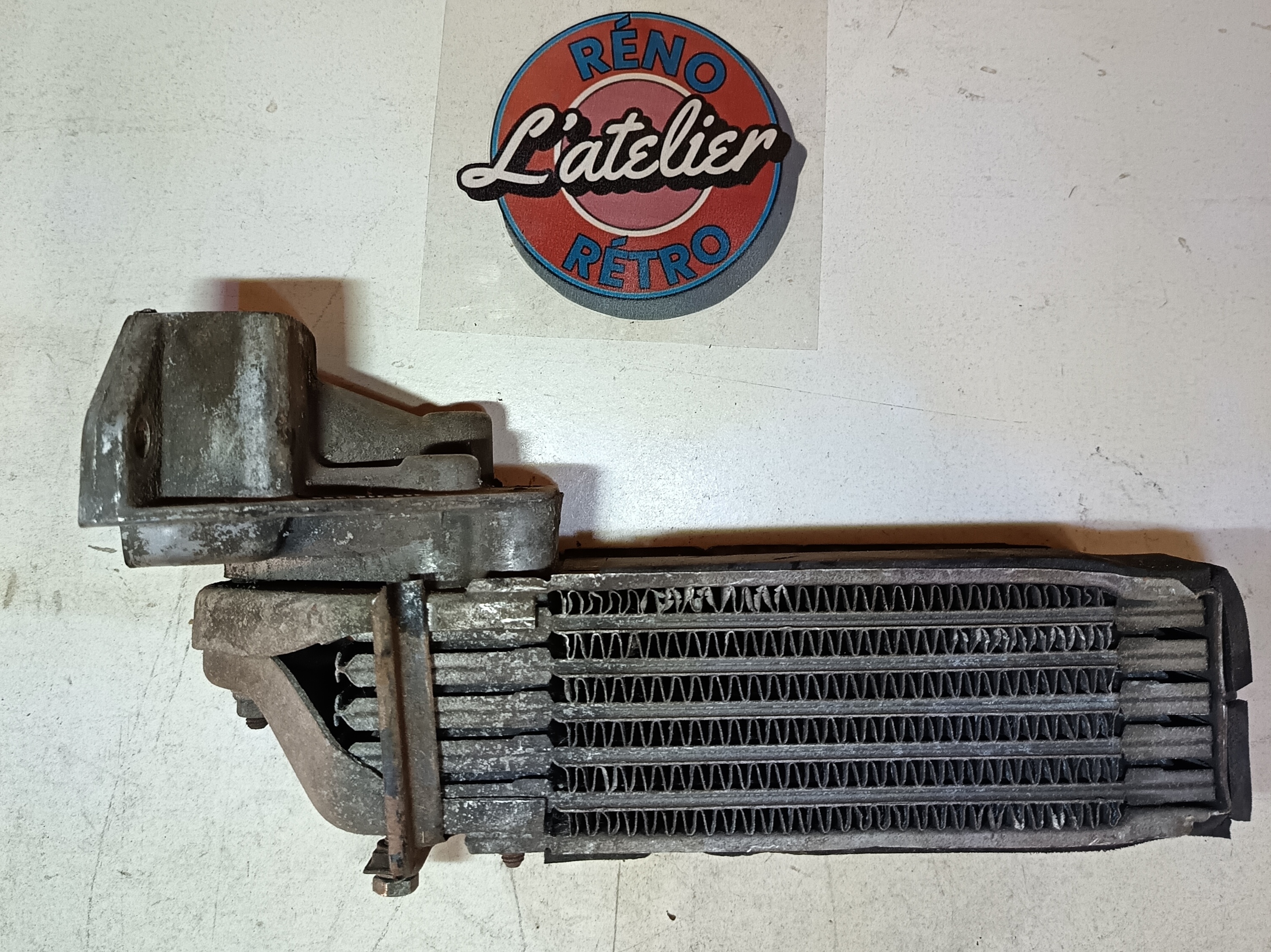Support radiateur et radiateur 
