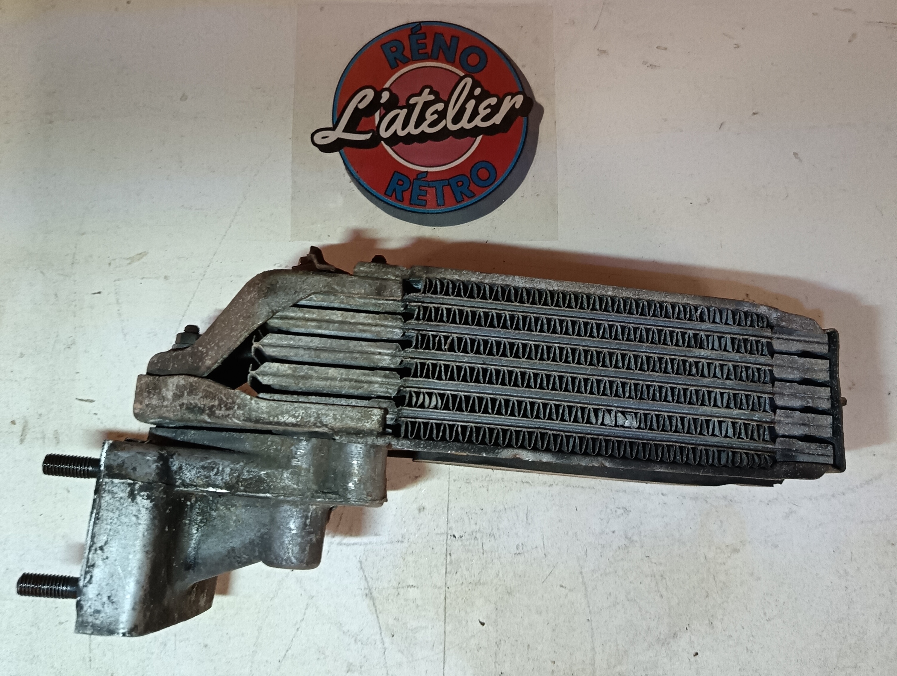 Support radiateur et radiateur 