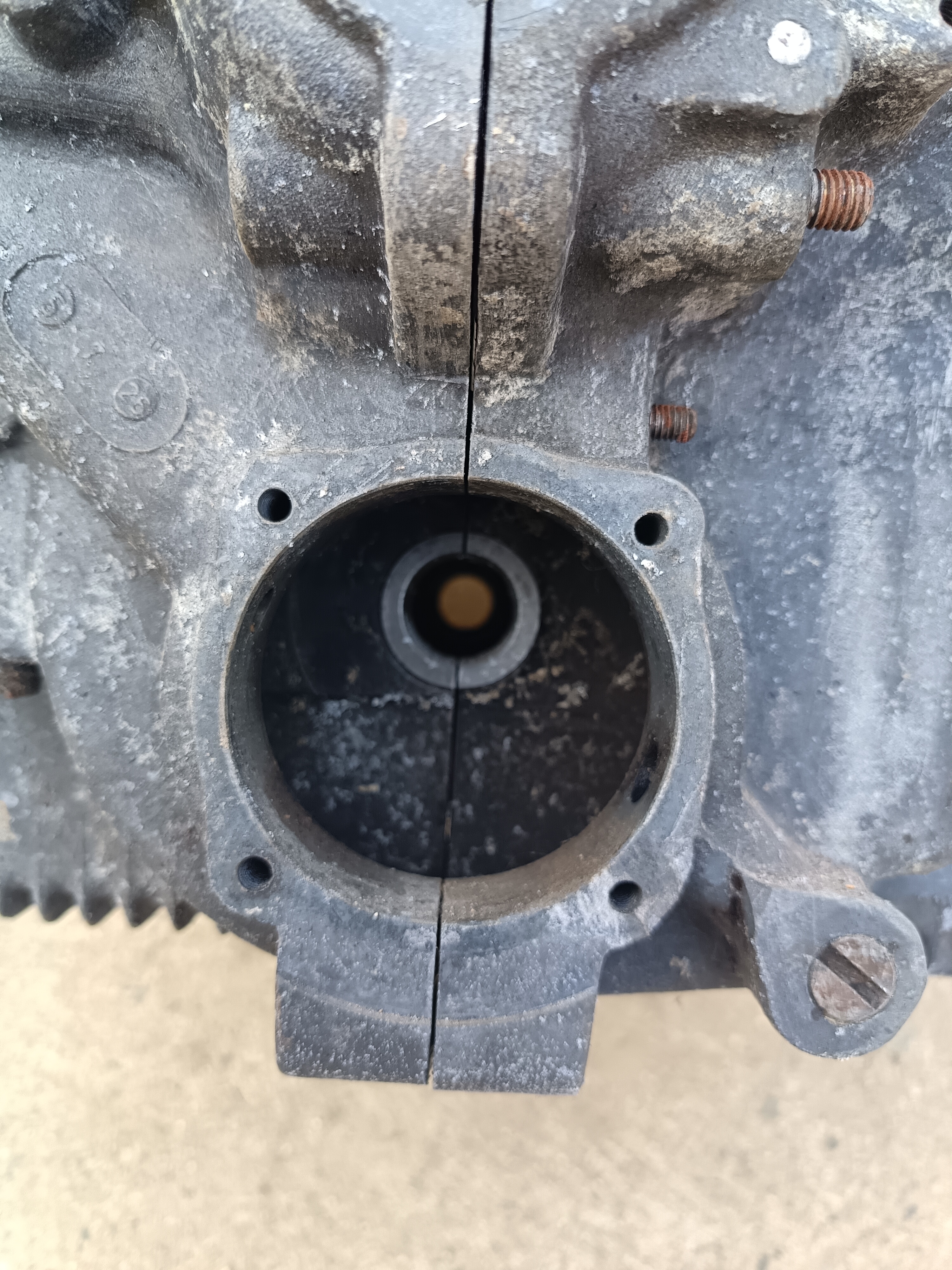 Bloc moteur pied moulé vw