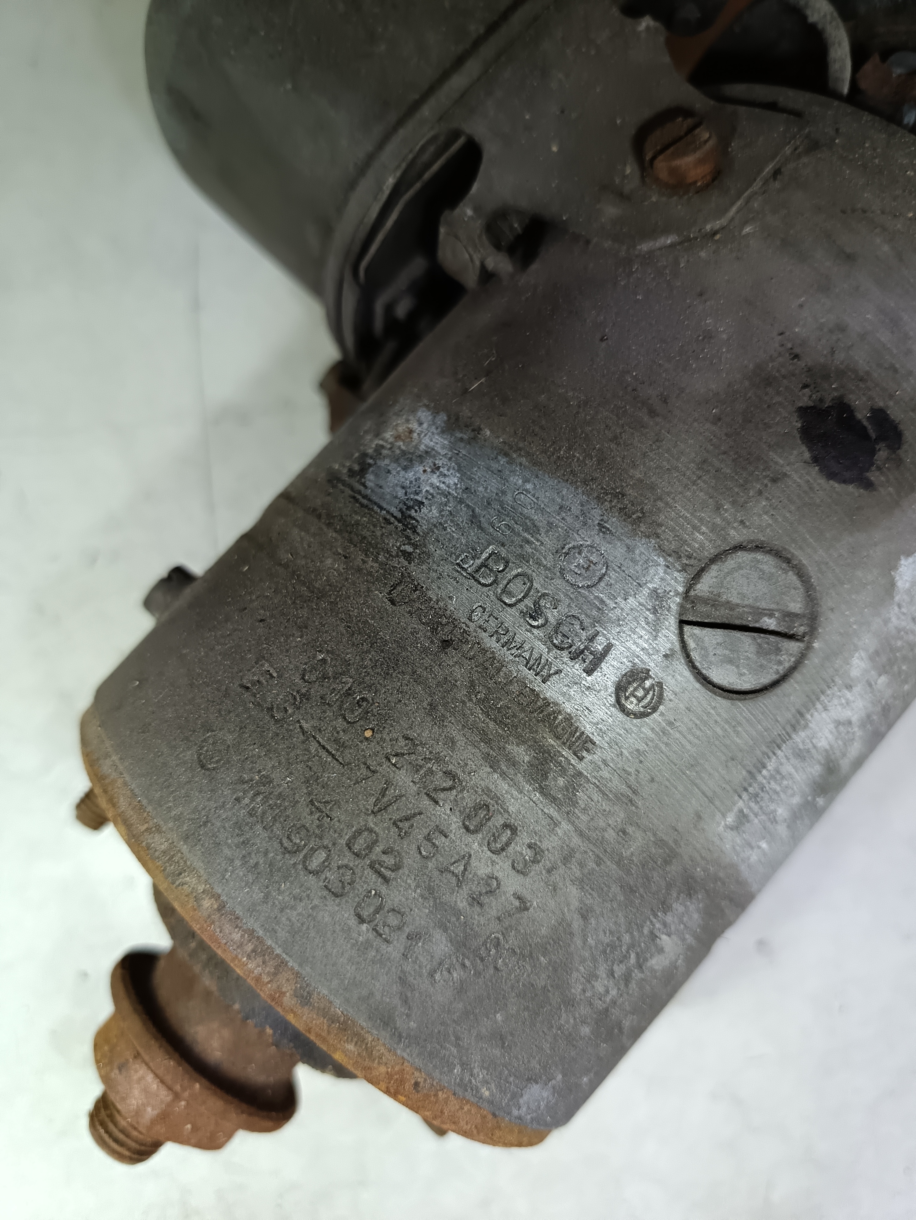 Dynamo et sont régulateur 6v