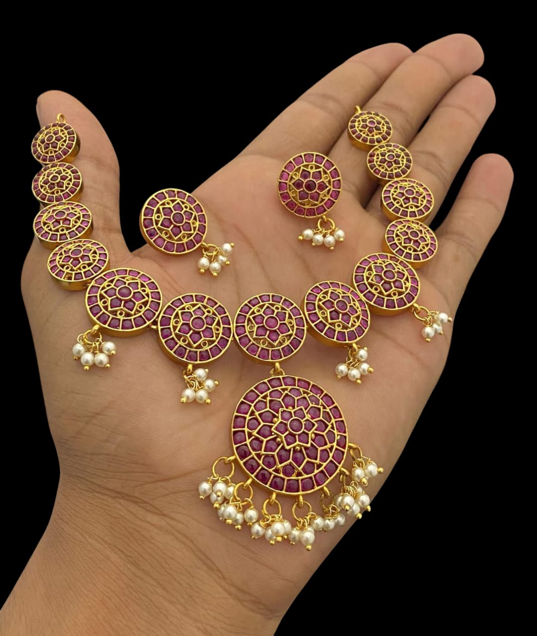 Traditional Kundan Necklace Set