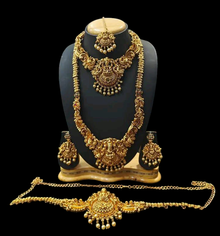 Traditional Gold-Plated Bridal Jewelry Set