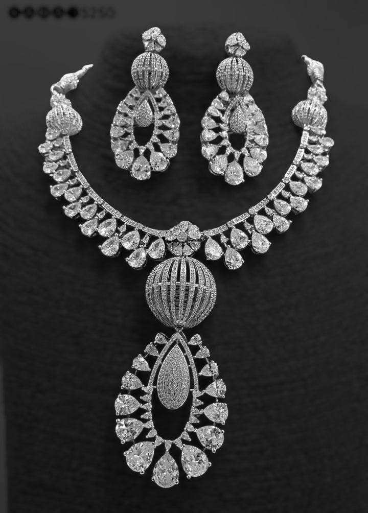 Elegant Diamond Jewelry Set