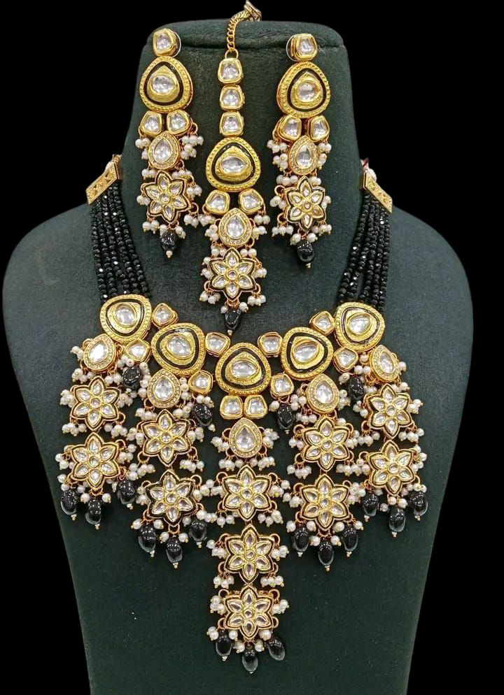 Traditional Indian Bridal Jewelry Set