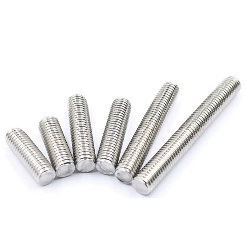 Stainless Stud Bolts – ASTM A193 B8 / B8M