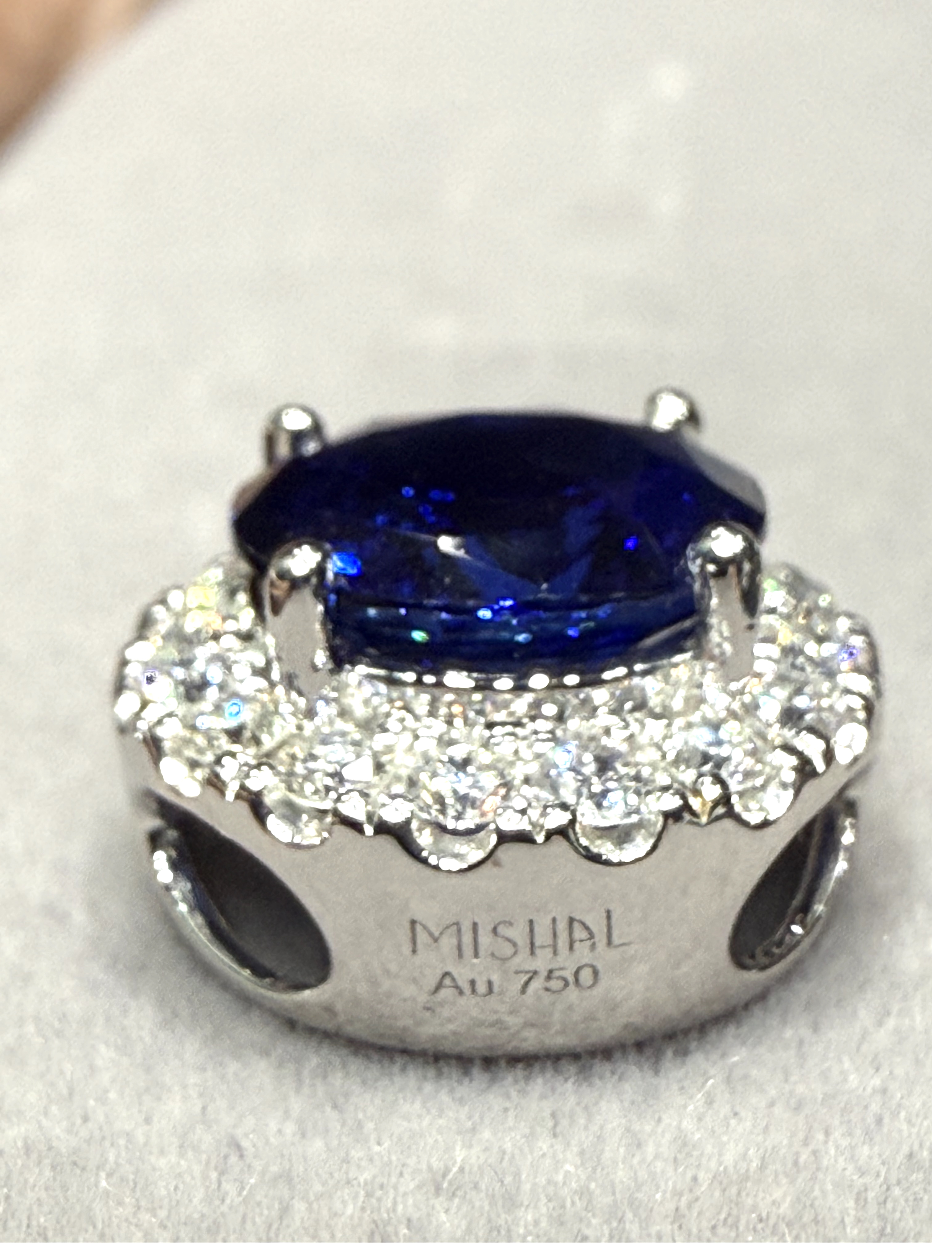 5.13 Carats Royal Blue Sapphire