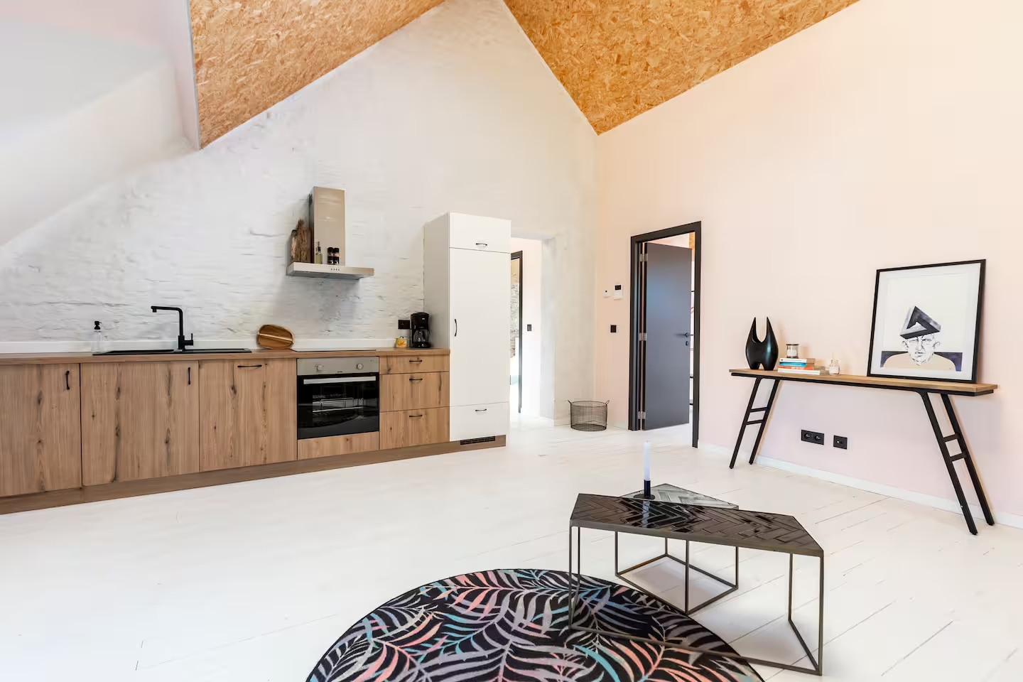 Weekend 2- (4Guest)Festival Stay with Designer Loft, Private Parking