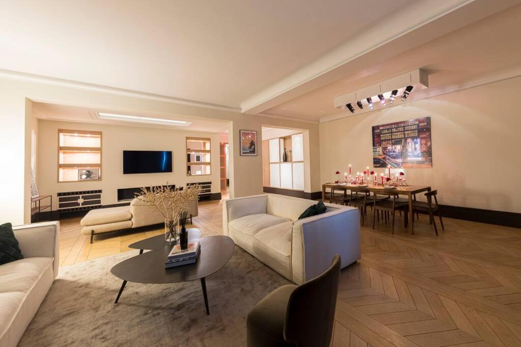 Weekend 2- (4 Guest )Brussels City Luxury: 