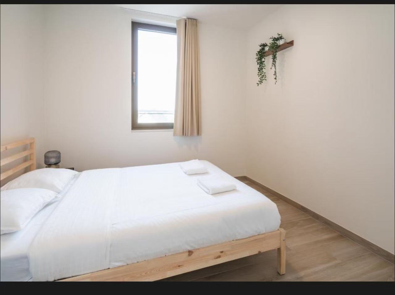  Weekend 2 Apartment Package (2 Guests) - Opera Square Apartments