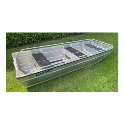 F301 Flachbodenboot