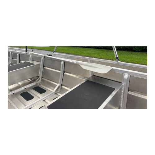 F301 Flachbodenboot