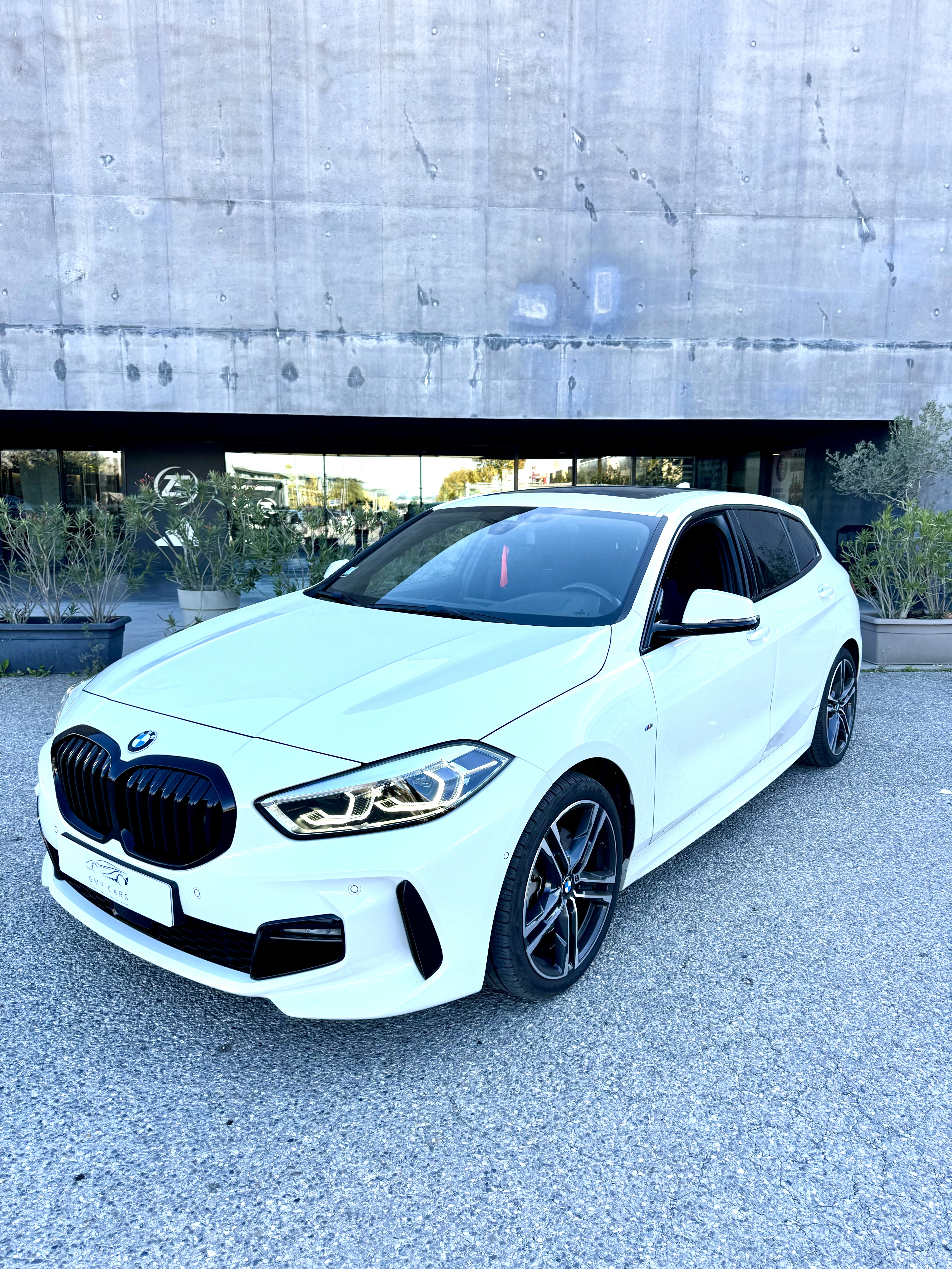 BMW 118iA 136ch M Sport Shadow Line toit ouvrant panoramique (rare) DKG7