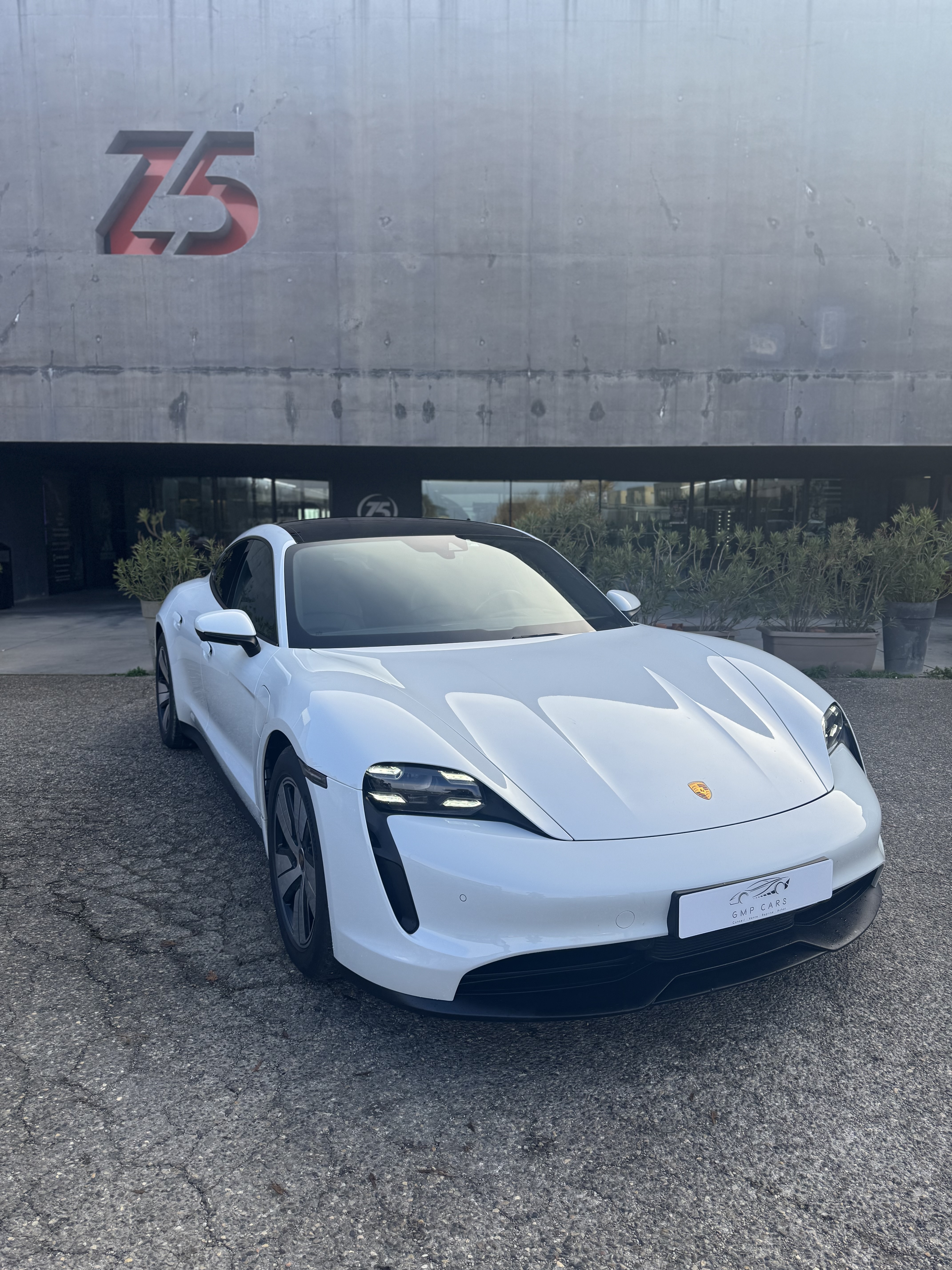 Porsche Taycan 571 ch Batterie performance plus