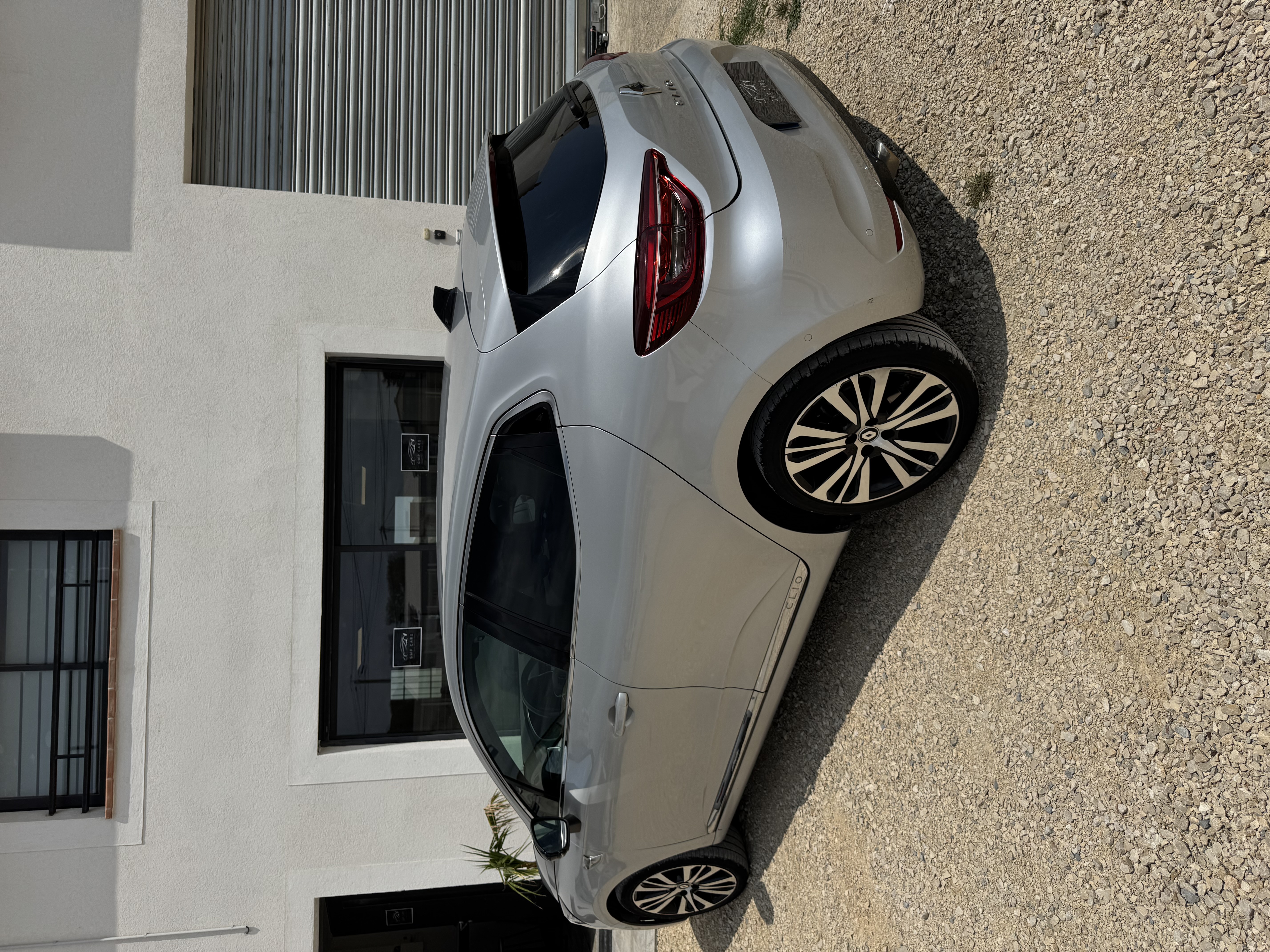 Clio V 140ch Initiale Paris