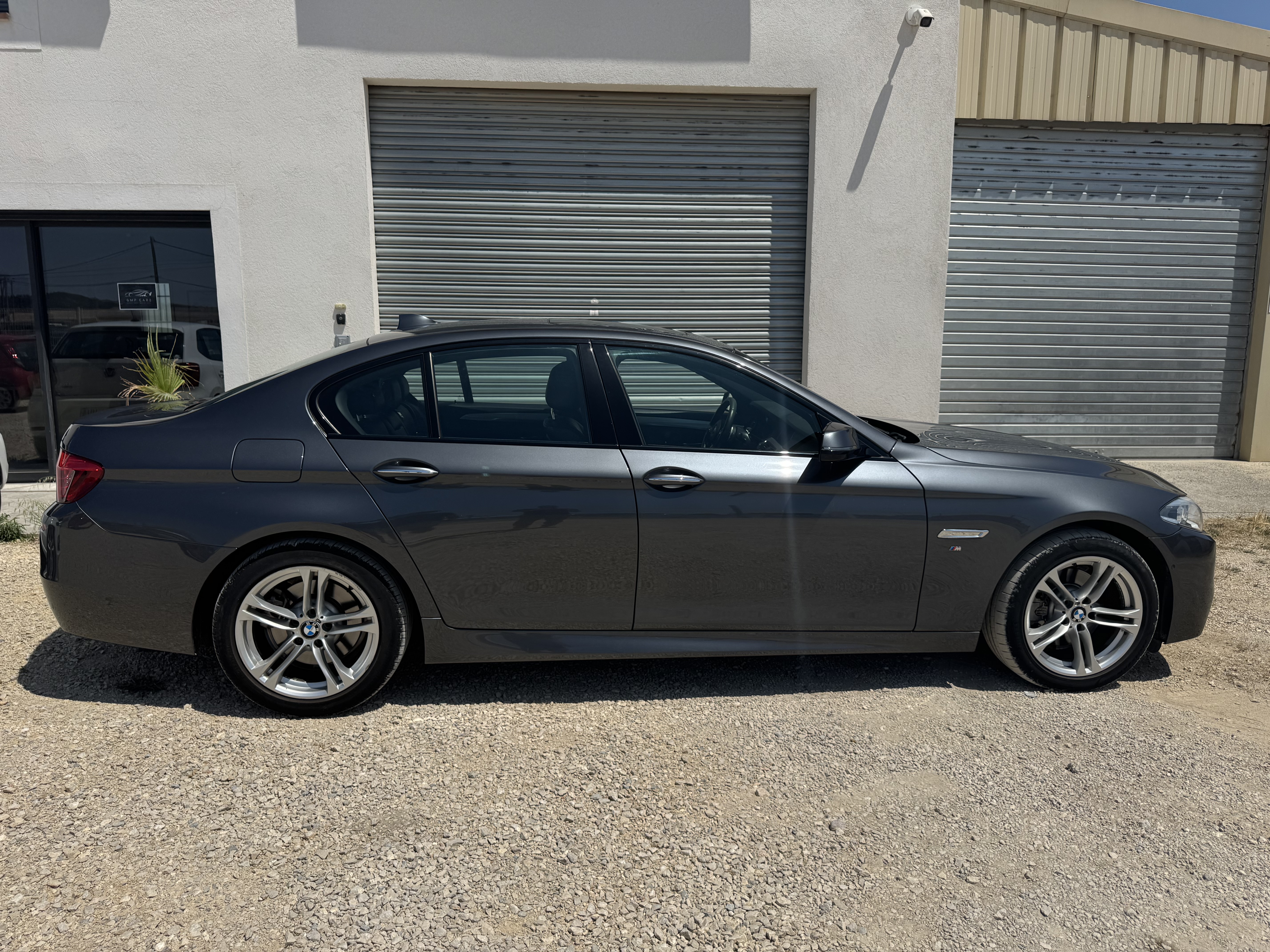 BMW Série 5 (F10) 520 DA XDRIVE 190 ch Pack M Sport Toit ouvrant