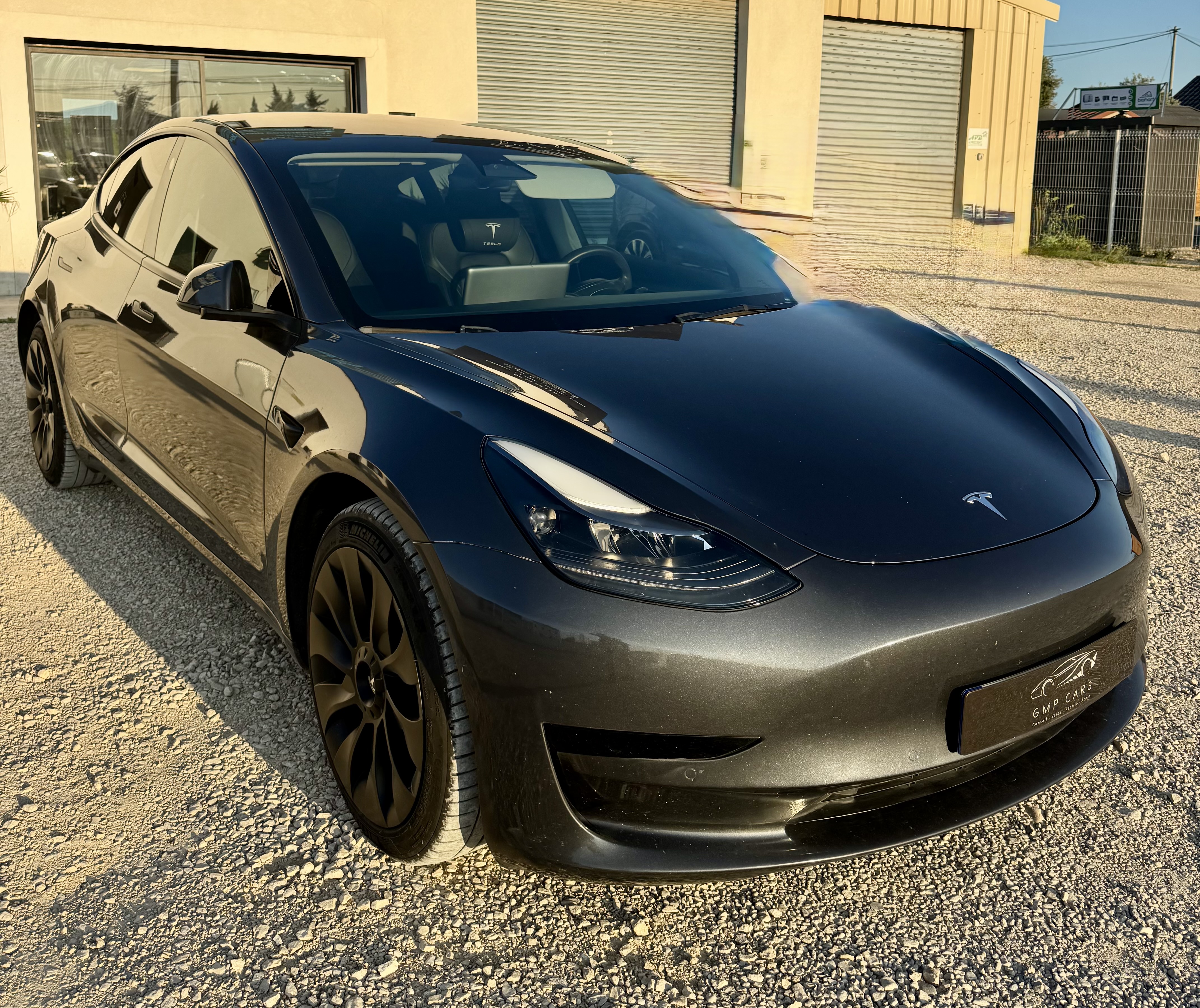 Tesla MODEL 3 325 ch 