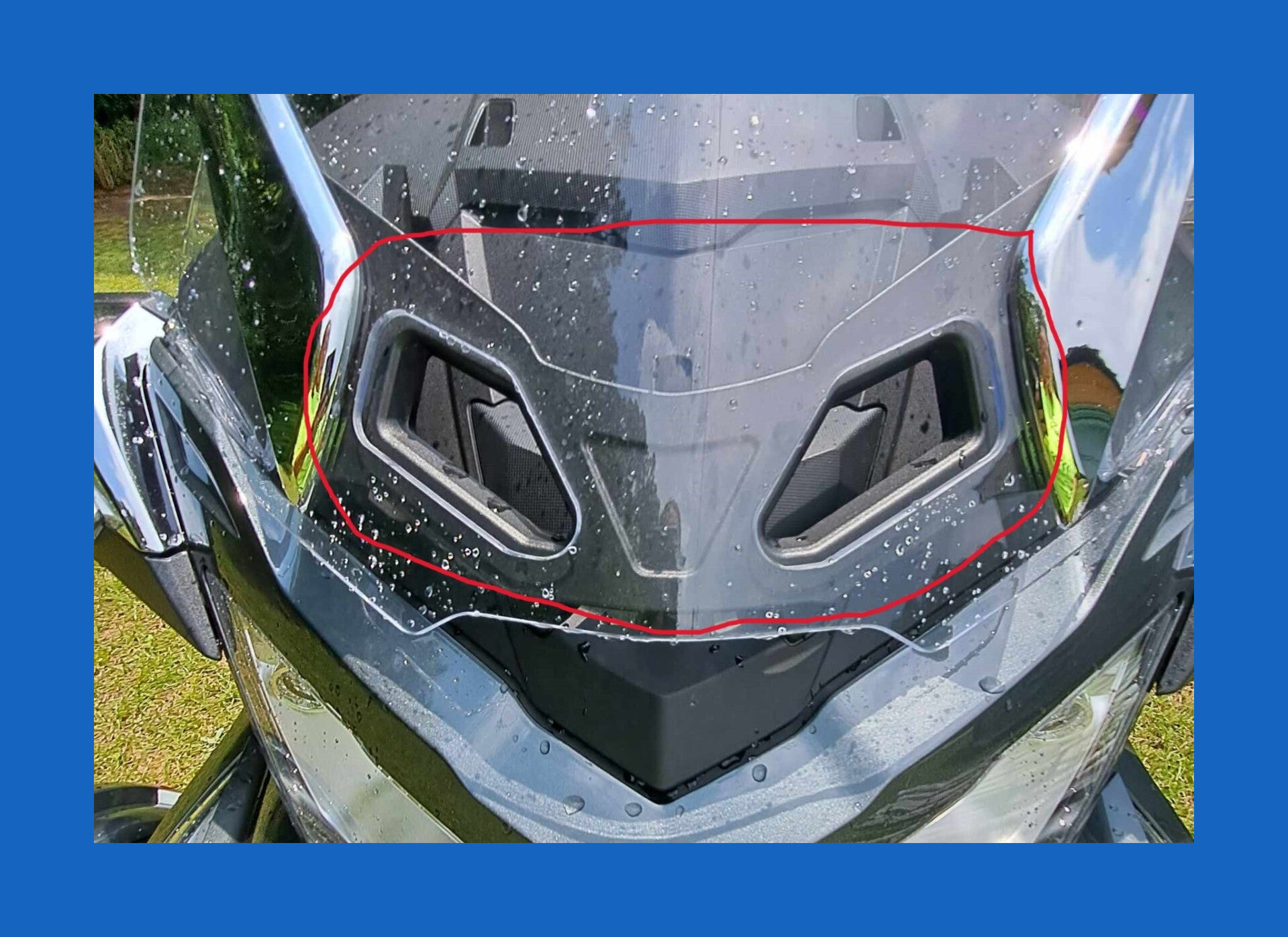 BRP  Can Am Spyder RT 2014-2019 -  Kit of two grilles for windshield ventilation 