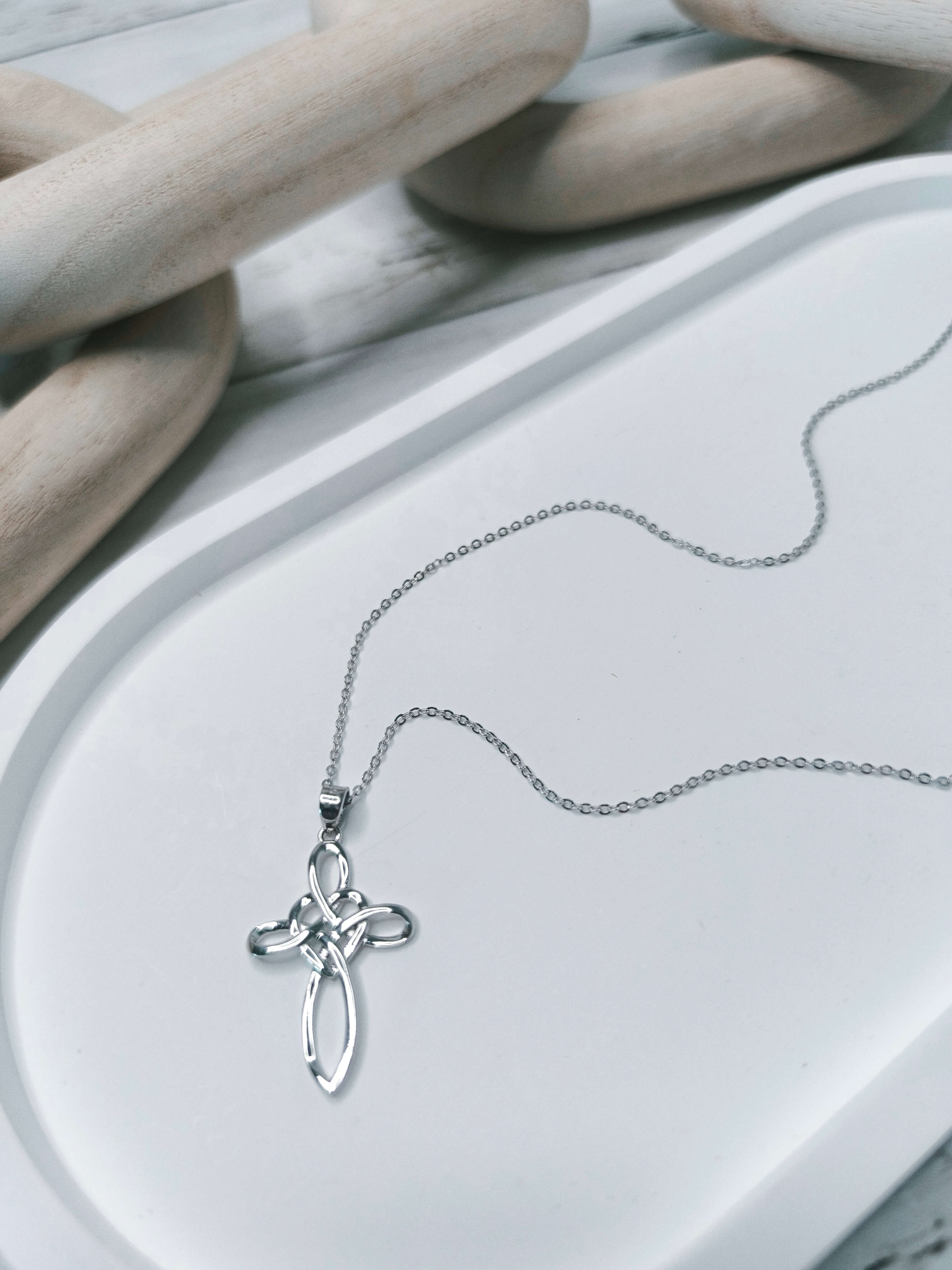 Collier femme Croix & Cœur Celtique - Argent 925 - Symbole d’Amour, de Foi & de Protection