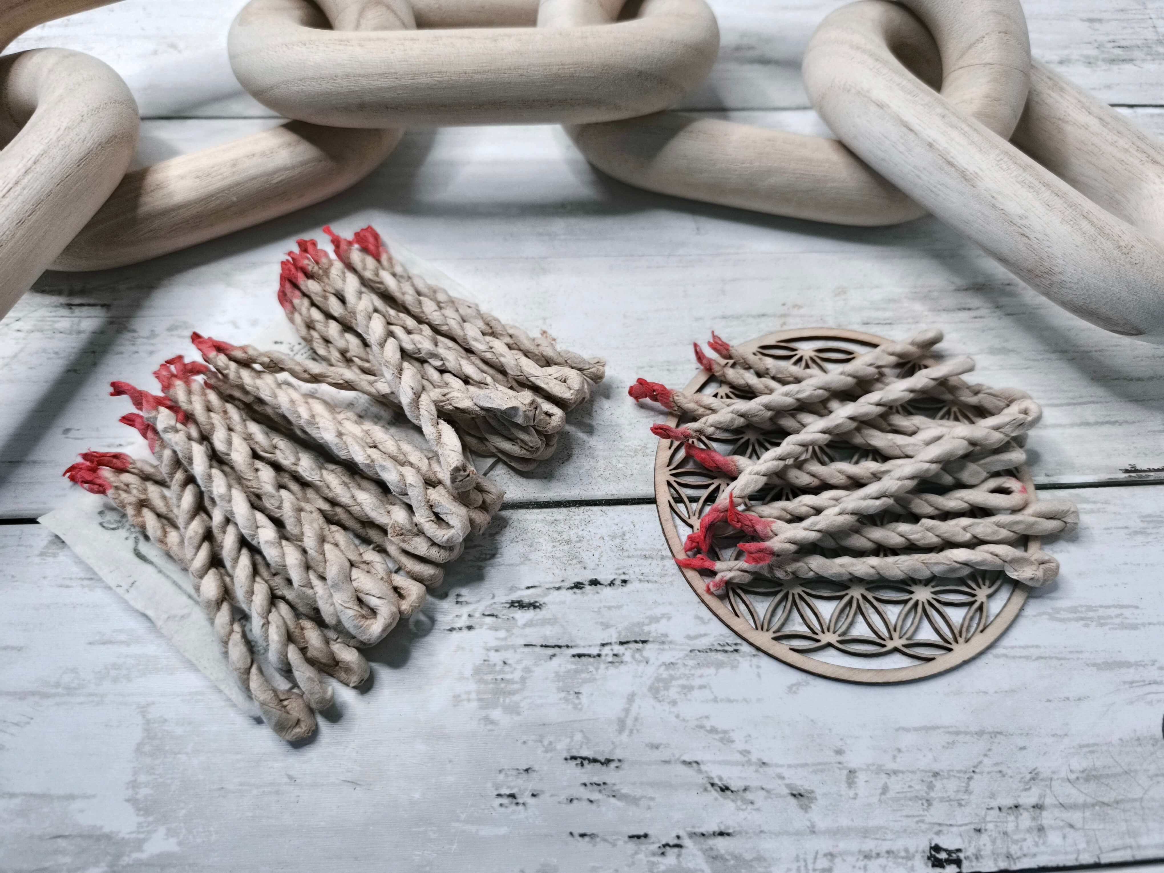 Encens Sauge Blanche en Cordelettes - Purification Puissante · Lot de 40 pièces