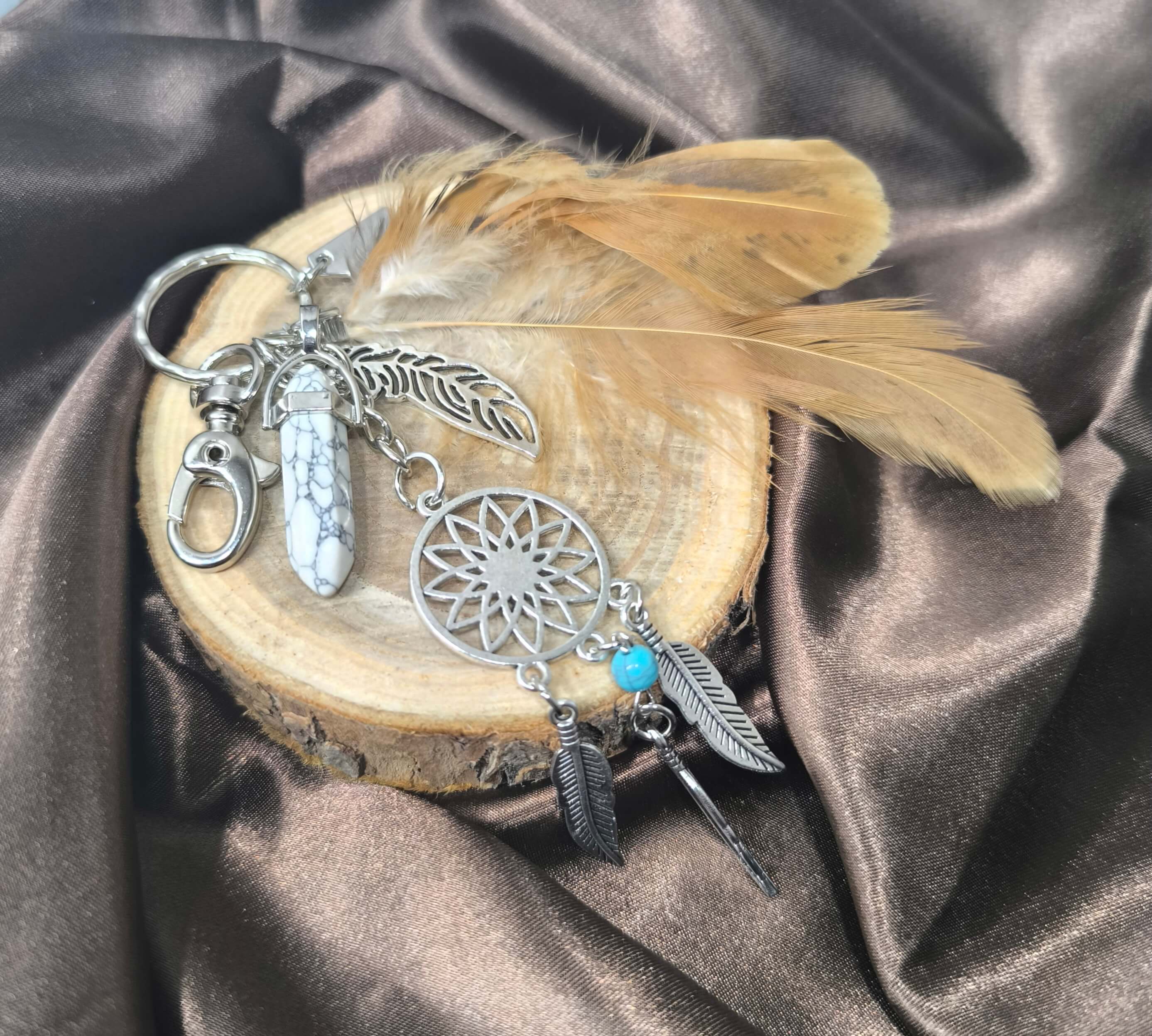 PORTE CLES BOHEME & SPIRITUEL - PLUMES MARRON, ATTRAPE REVES & PIERRE NATURELLE